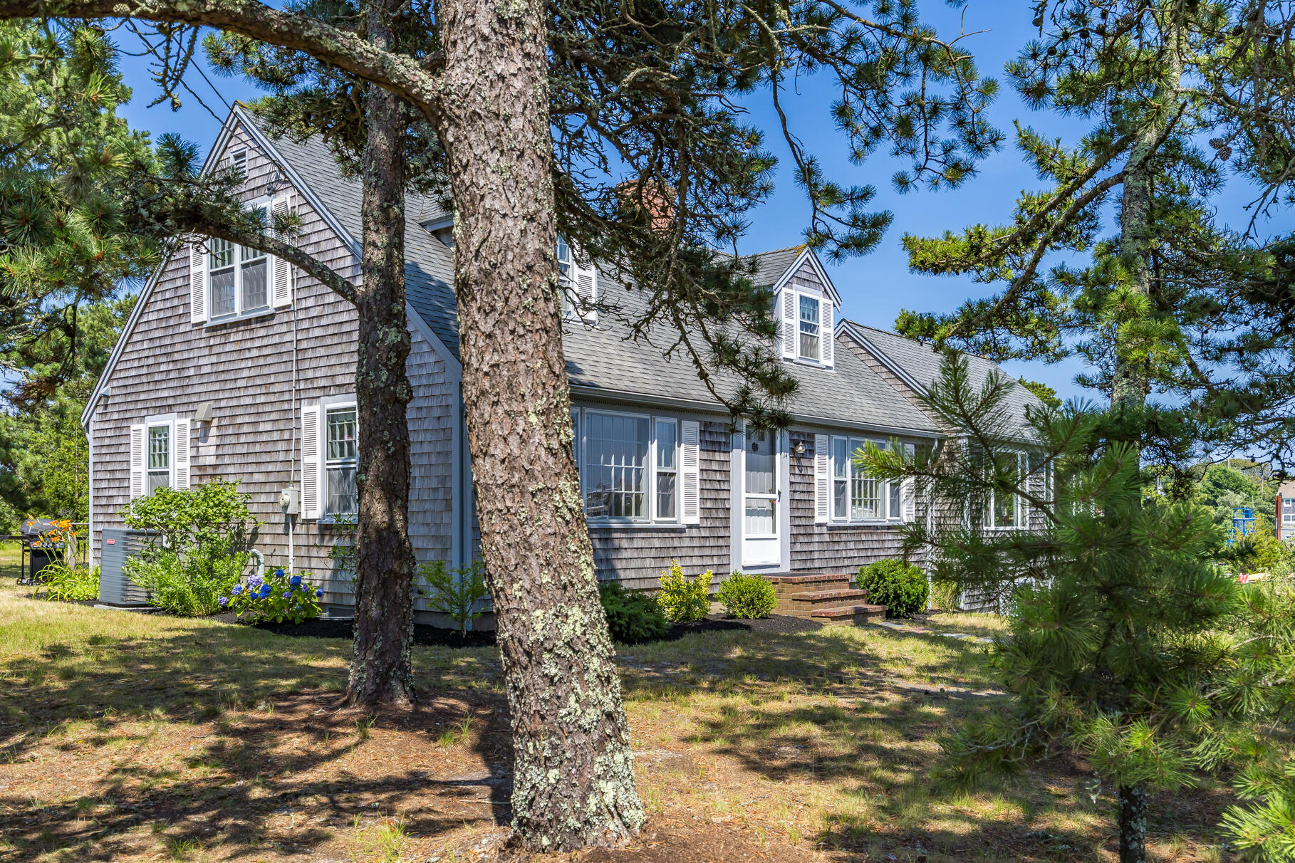 Harwich, Massachusetts 02645, United States, 4 Bedrooms Bedrooms, ,2 BathroomsBathrooms,Residential,Active,169593