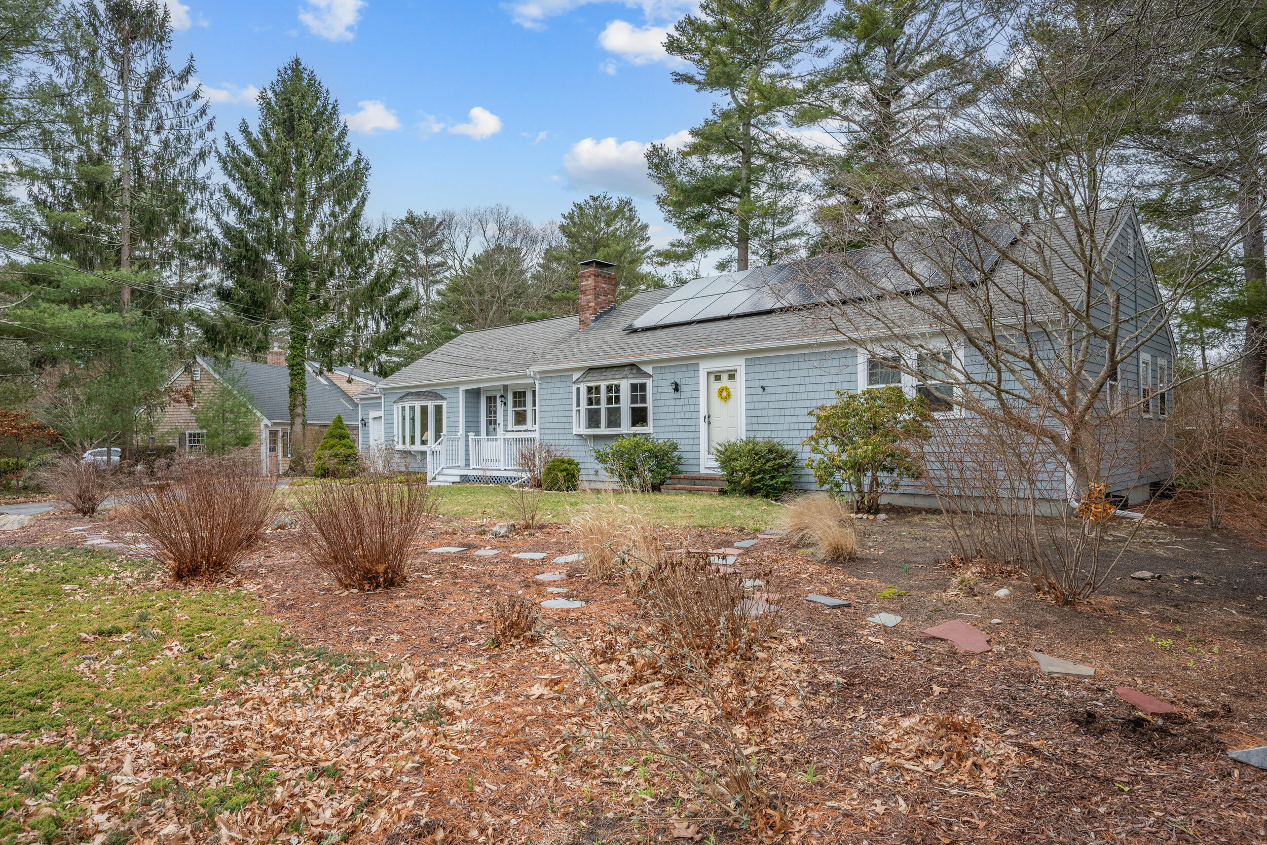 Centerville, Massachusetts 02632, United States, 2 Bedrooms Bedrooms, ,3 BathroomsBathrooms,Residential,Active,96189