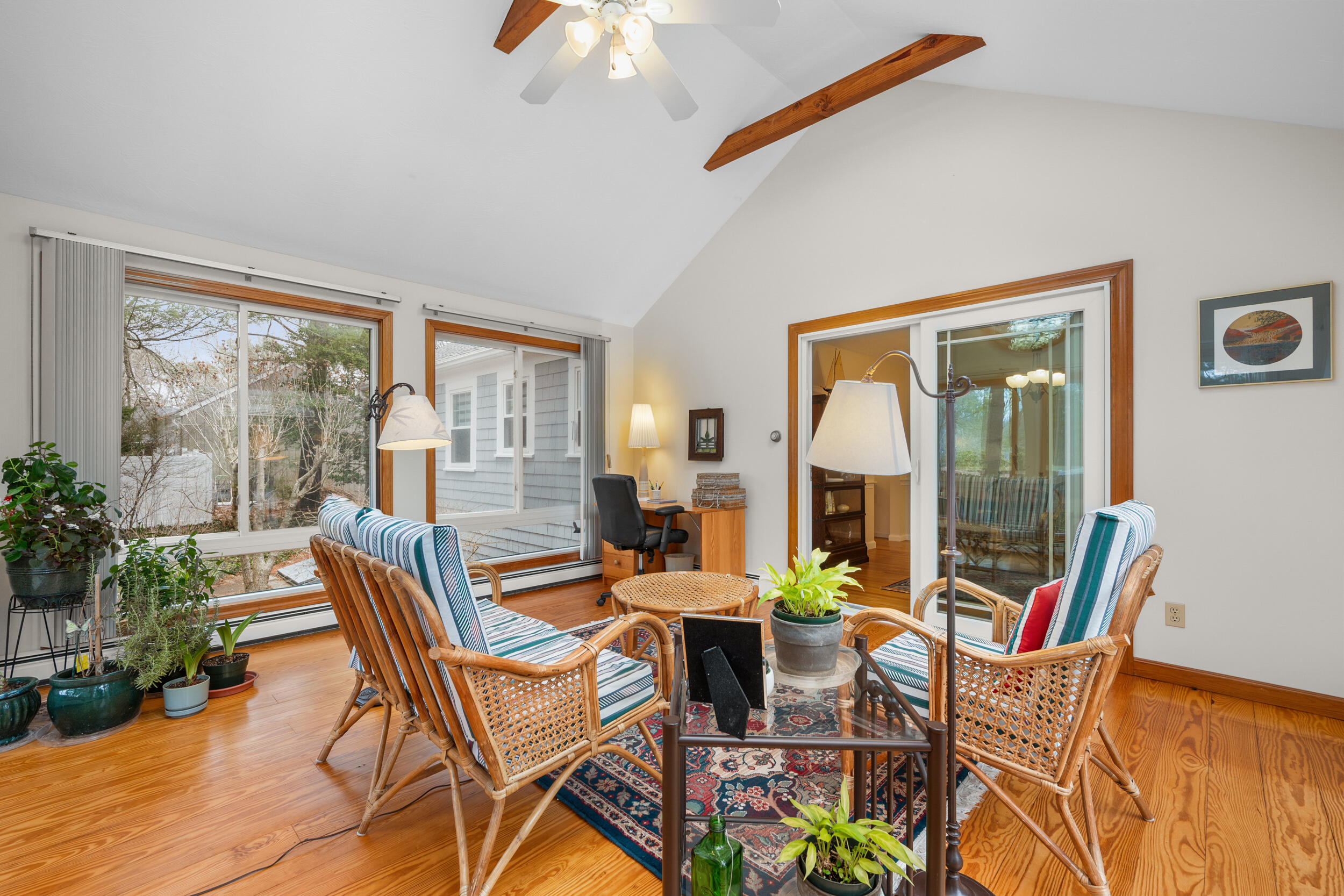 Centerville, Massachusetts 02632, United States, 2 Bedrooms Bedrooms, ,3 BathroomsBathrooms,Residential,Active,96189