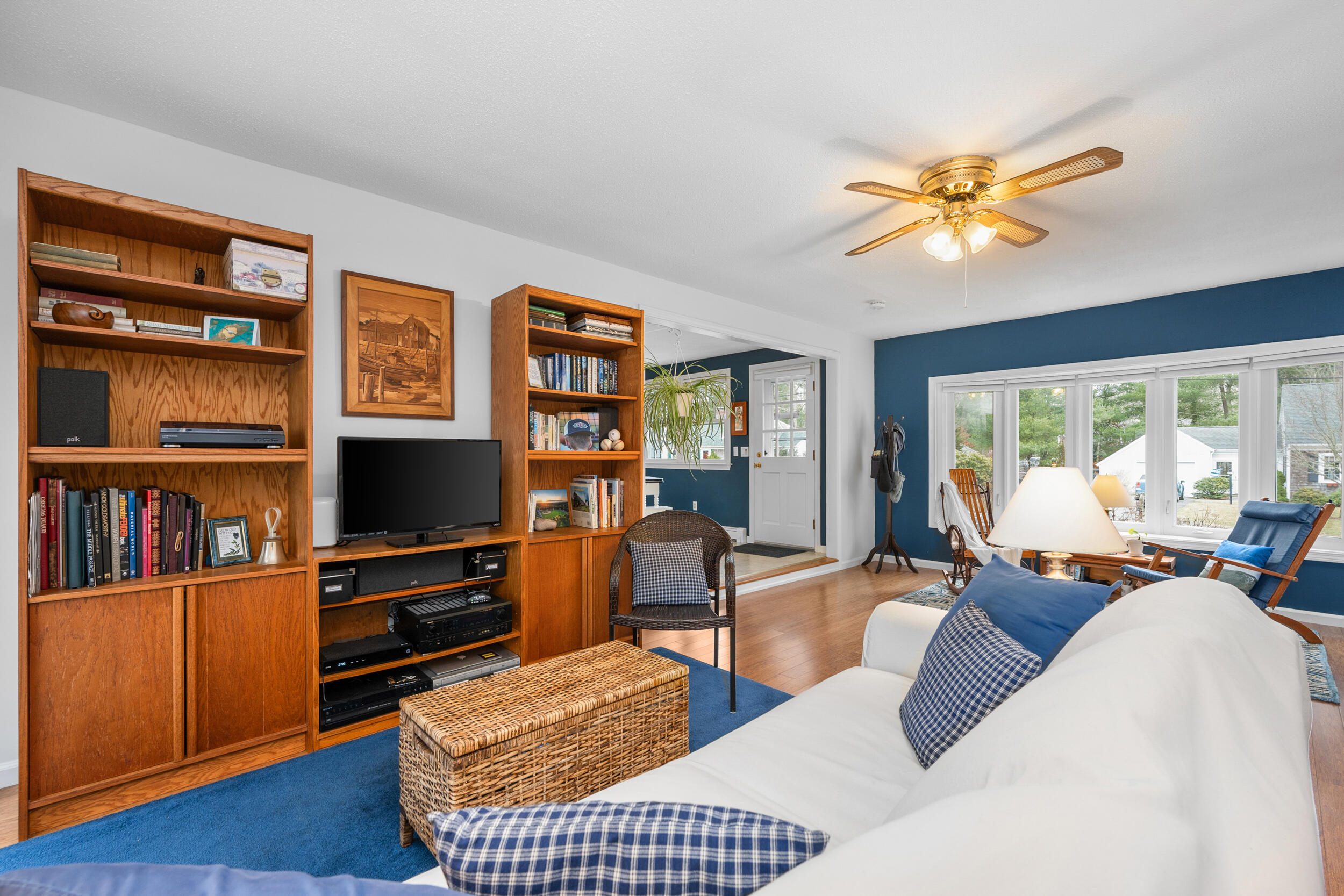 Centerville, Massachusetts 02632, United States, 2 Bedrooms Bedrooms, ,3 BathroomsBathrooms,Residential,Active,96189