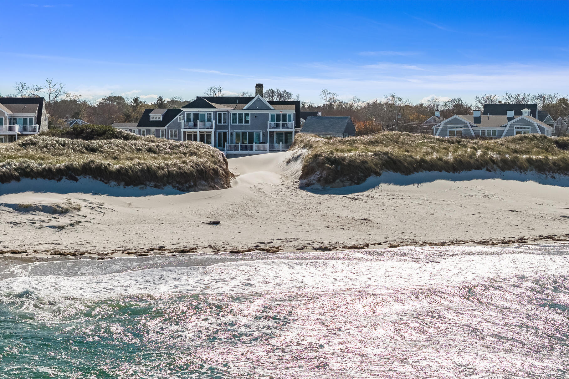 Dennis, Massachusetts 02638, United States, 4 Bedrooms Bedrooms, ,5 BathroomsBathrooms,Residential,Active,243148