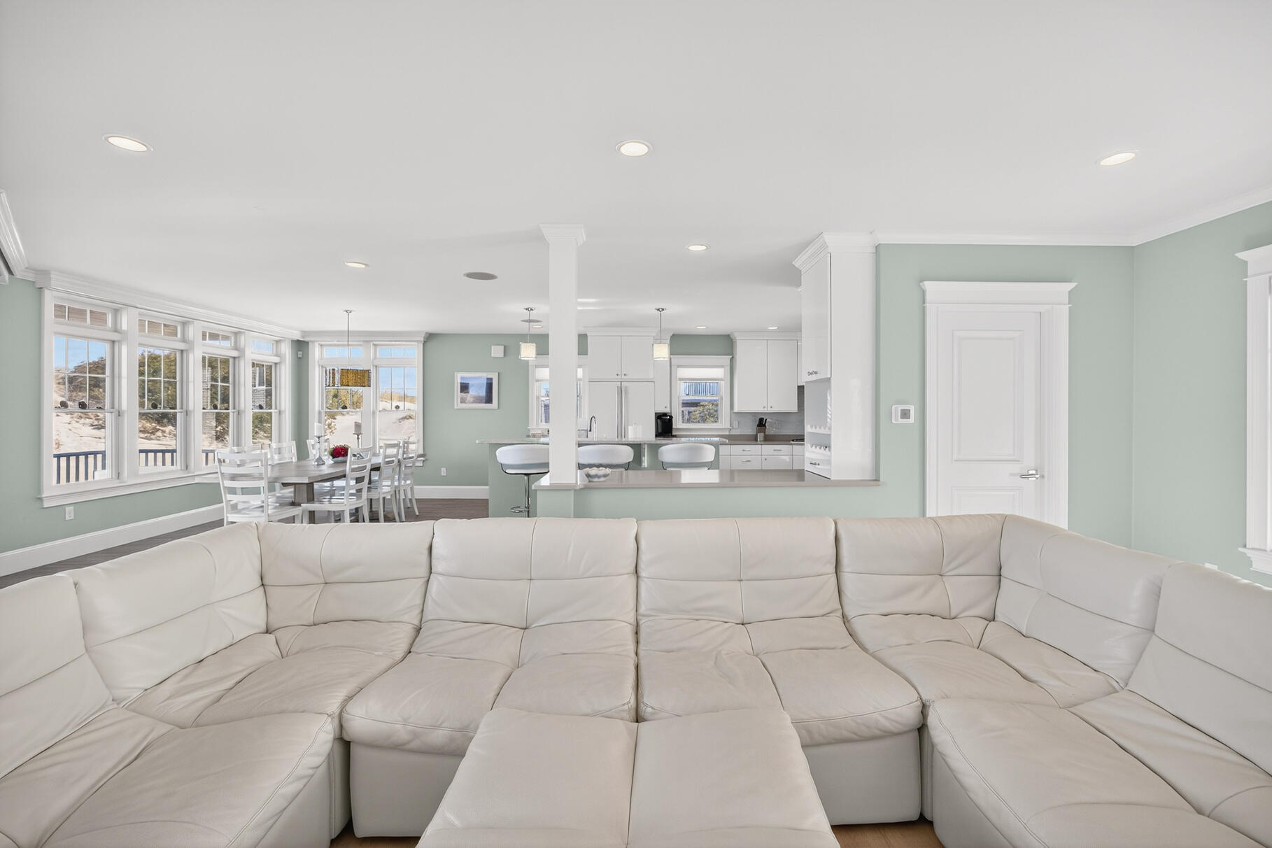 Dennis, Massachusetts 02638, United States, 4 Bedrooms Bedrooms, ,5 BathroomsBathrooms,Residential,Active,243148