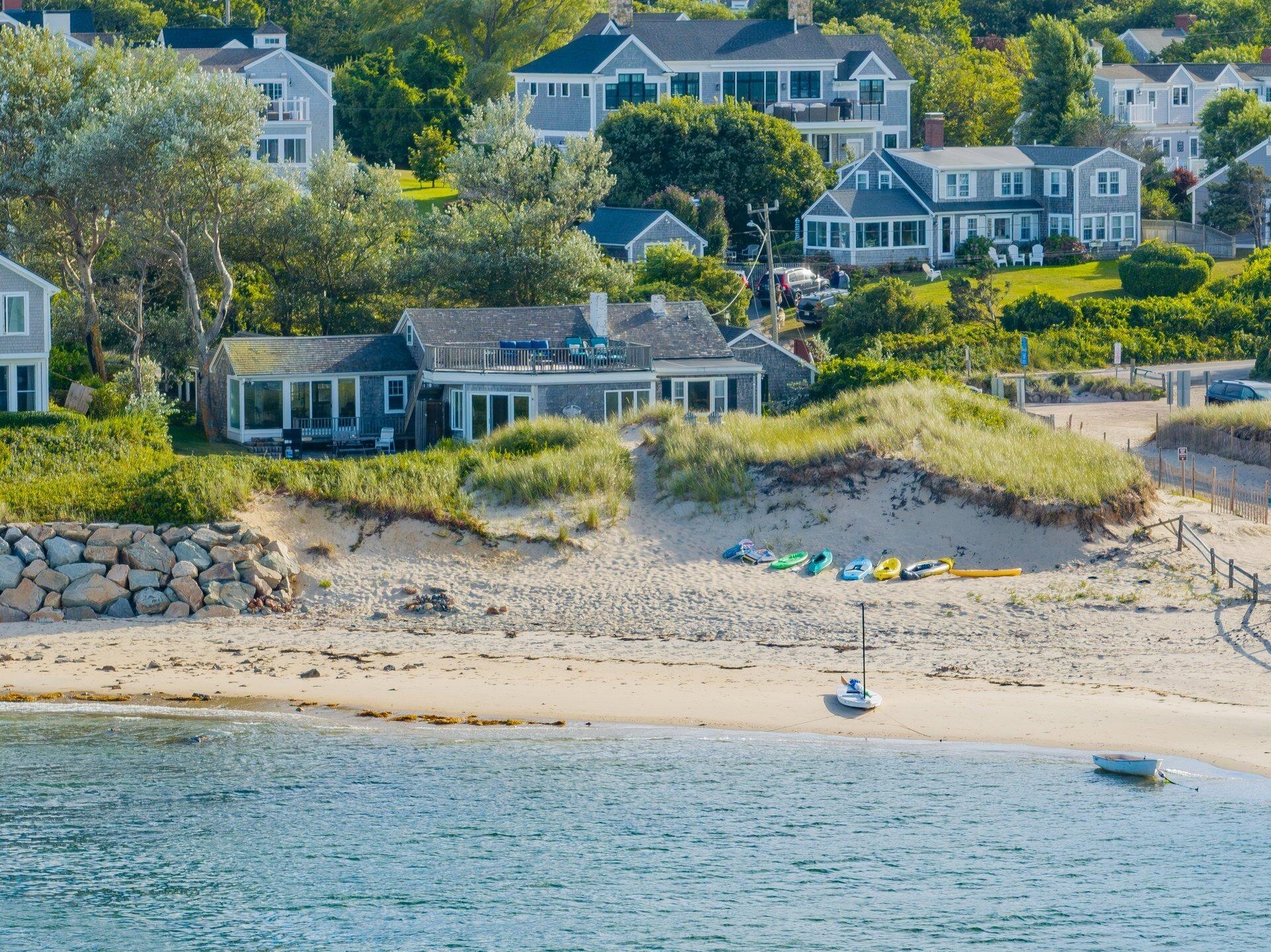 East Dennis, Massachusetts 02641, United States, 4 Bedrooms Bedrooms, ,2 BathroomsBathrooms,Residential,Active,199106