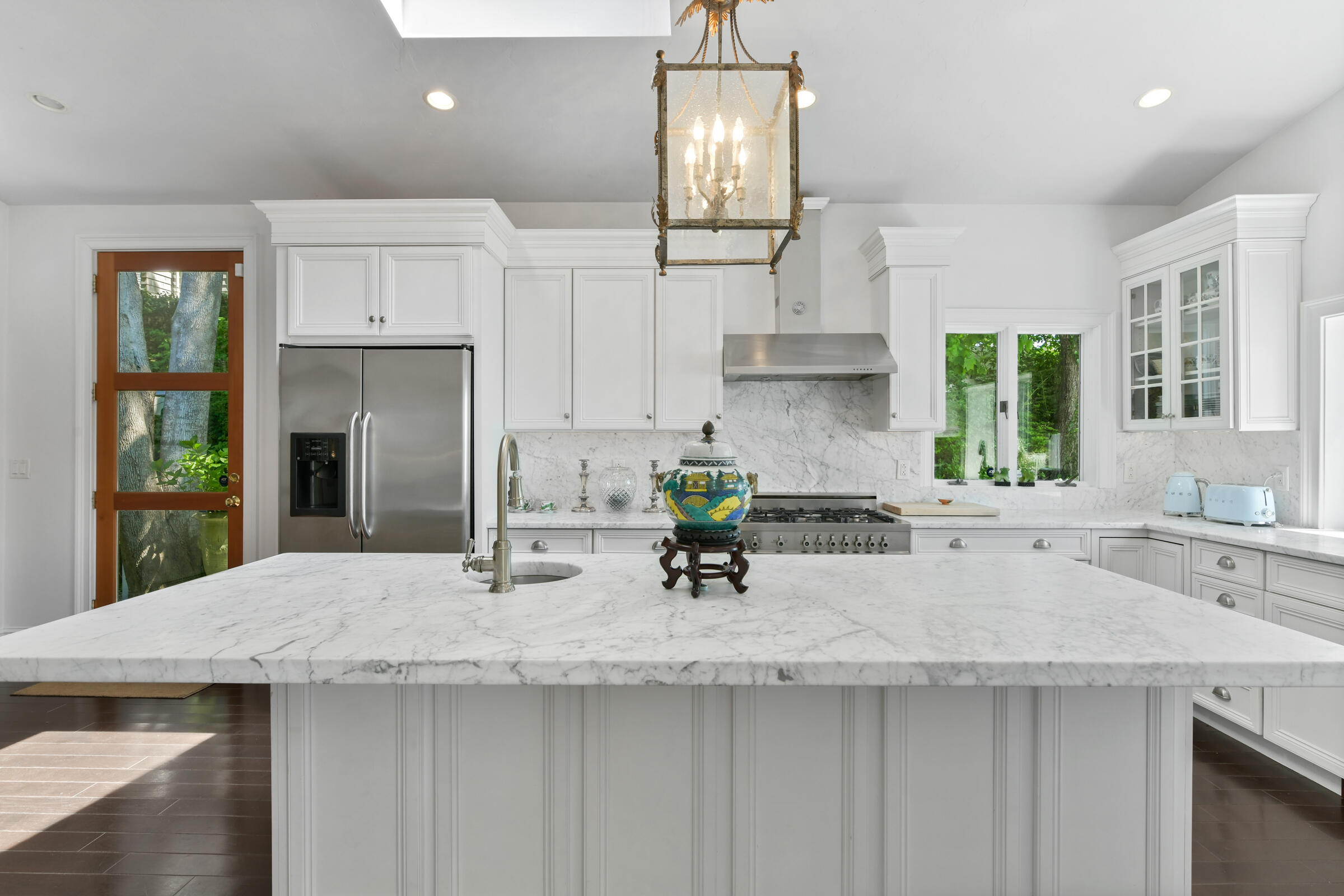 Cotuit, Massachusetts 02635, United States, 4 Bedrooms Bedrooms, ,2 BathroomsBathrooms,Residential,Active,106602