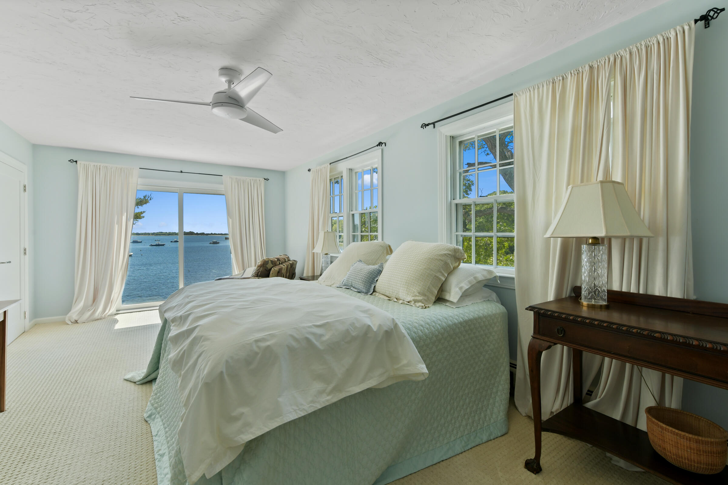 Cotuit, Massachusetts 02635, United States, 4 Bedrooms Bedrooms, ,2 BathroomsBathrooms,Residential,Active,106602