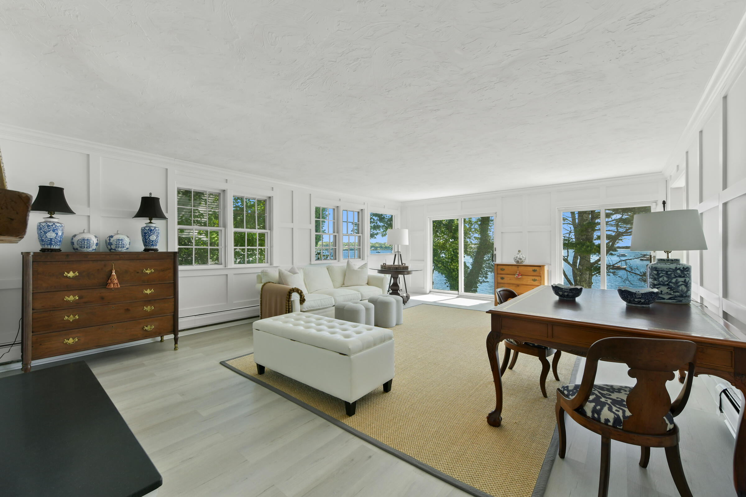 Cotuit, Massachusetts 02635, United States, 4 Bedrooms Bedrooms, ,2 BathroomsBathrooms,Residential,Active,106602