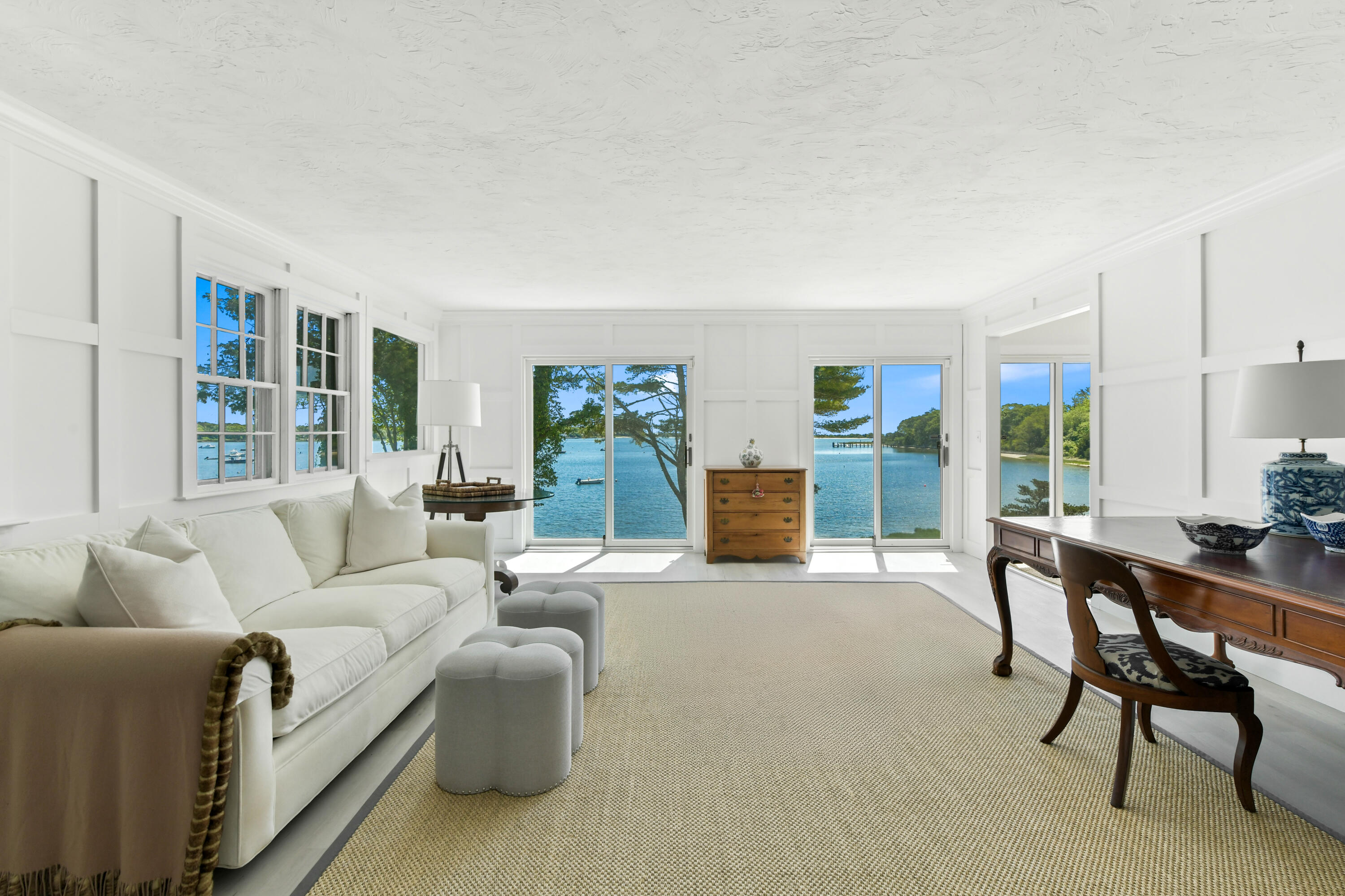 Cotuit, Massachusetts 02635, United States, 4 Bedrooms Bedrooms, ,2 BathroomsBathrooms,Residential,Active,106602