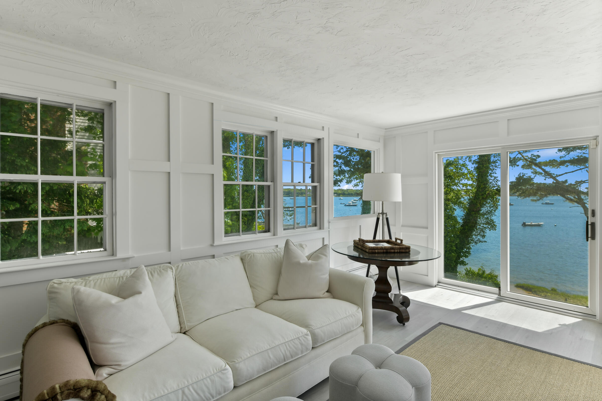 Cotuit, Massachusetts 02635, United States, 4 Bedrooms Bedrooms, ,2 BathroomsBathrooms,Residential,Active,106602