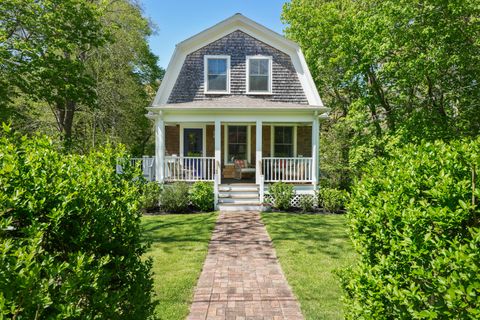 Single Family Residence in Cotuit MA 40 Lake Street.jpg