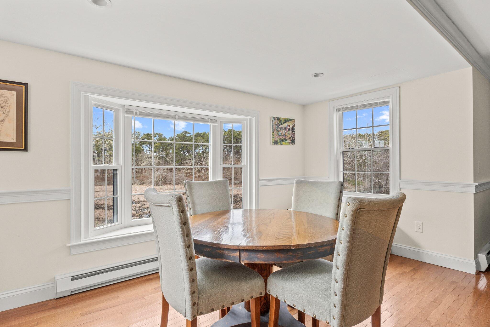 Chatham, Massachusetts 02633, United States, 2 Bedrooms Bedrooms, ,1 BathroomBathrooms,Residential,Active,81072