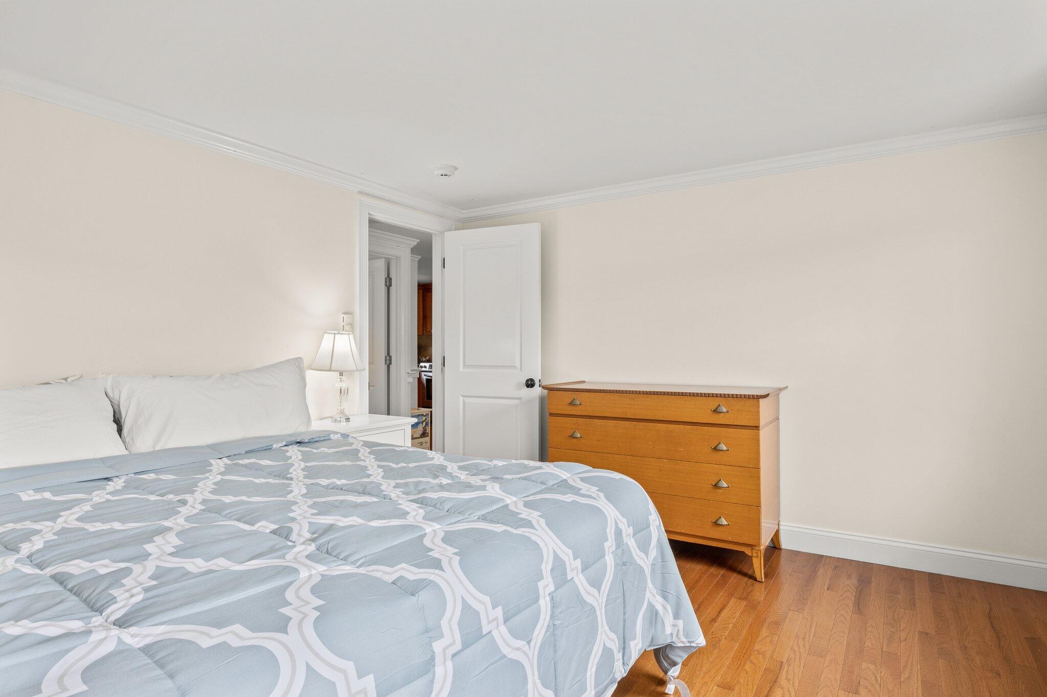 Chatham, Massachusetts 02633, United States, 2 Bedrooms Bedrooms, ,1 BathroomBathrooms,Residential,Active,81072