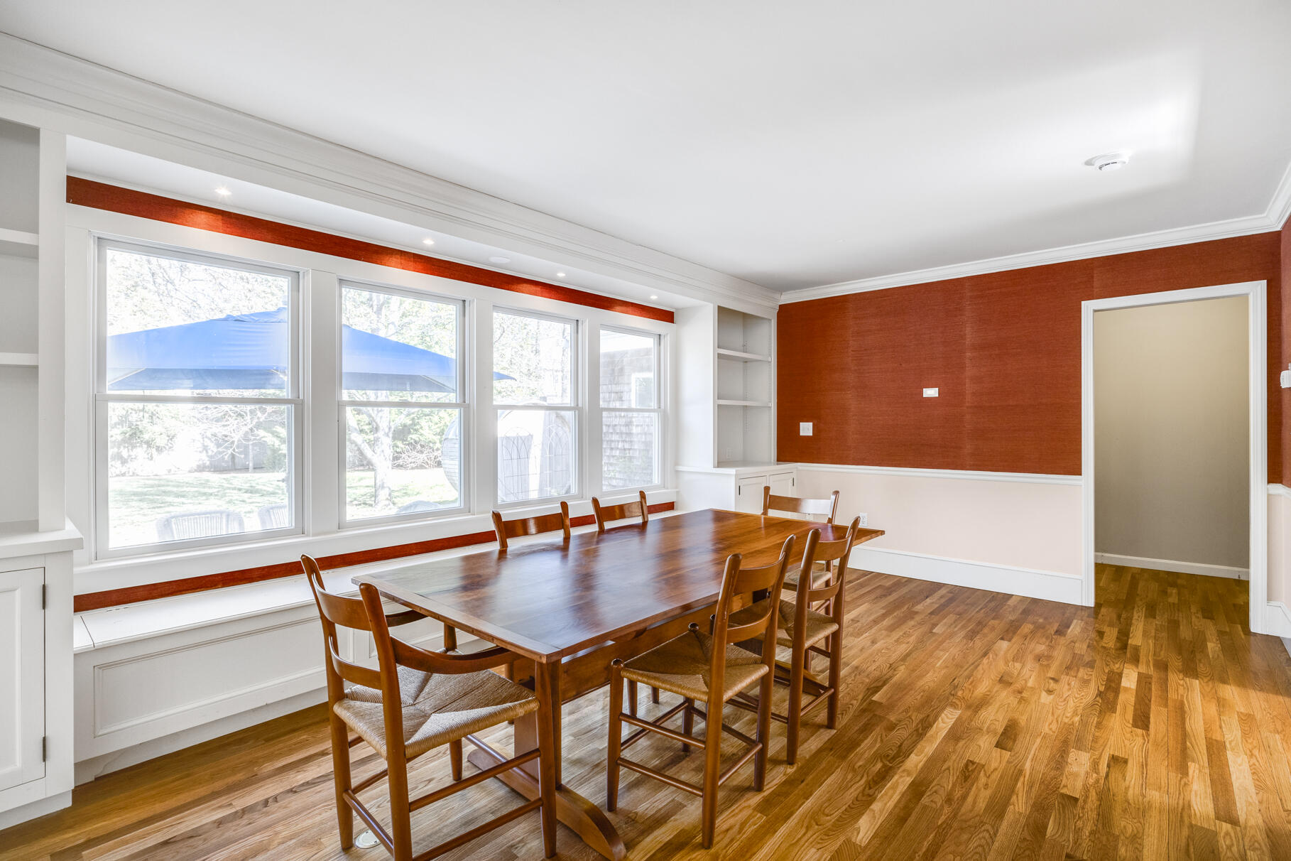 Osterville, Massachusetts 02655, United States, 4 Bedrooms Bedrooms, ,3 BathroomsBathrooms,Residential,Pending,131649