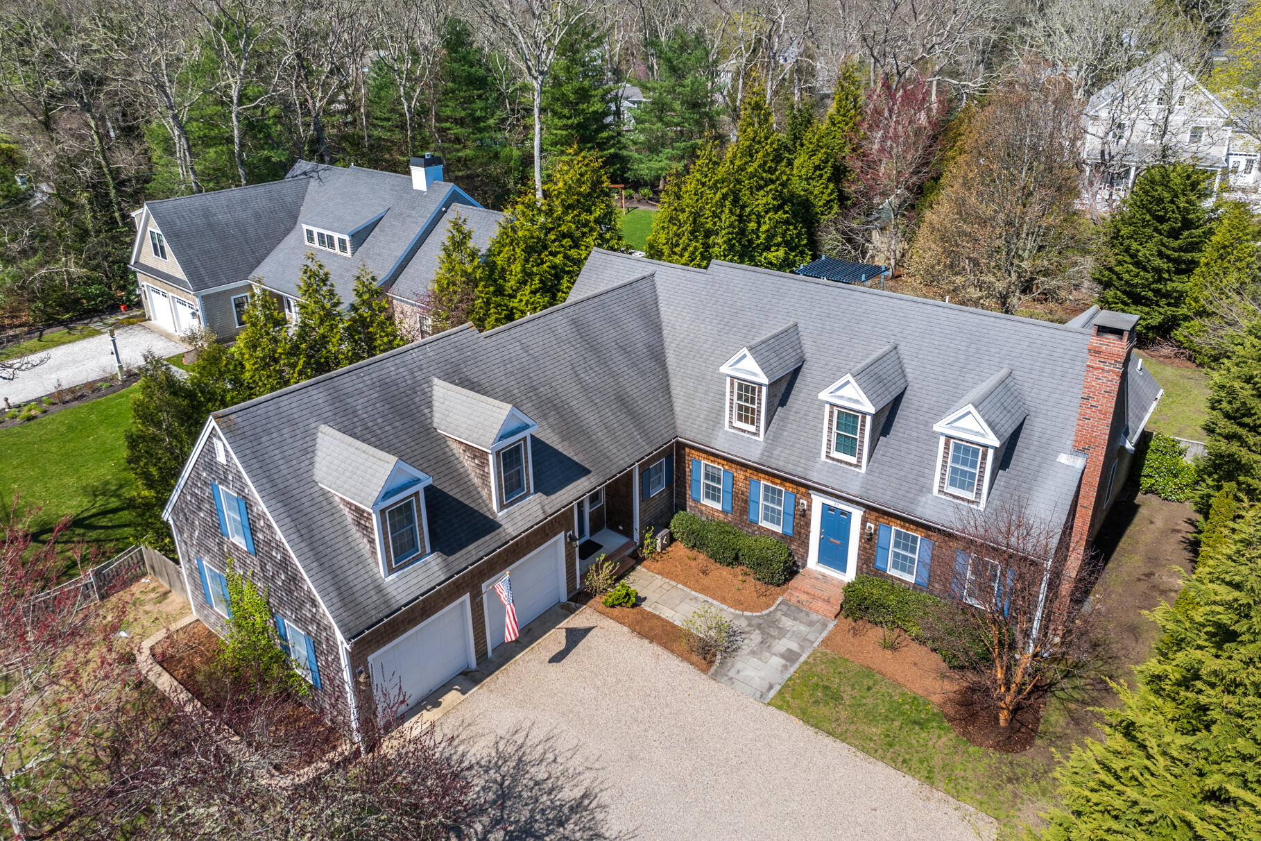 Osterville, Massachusetts 02655, United States, 4 Bedrooms Bedrooms, ,3 BathroomsBathrooms,Residential,Pending,131649