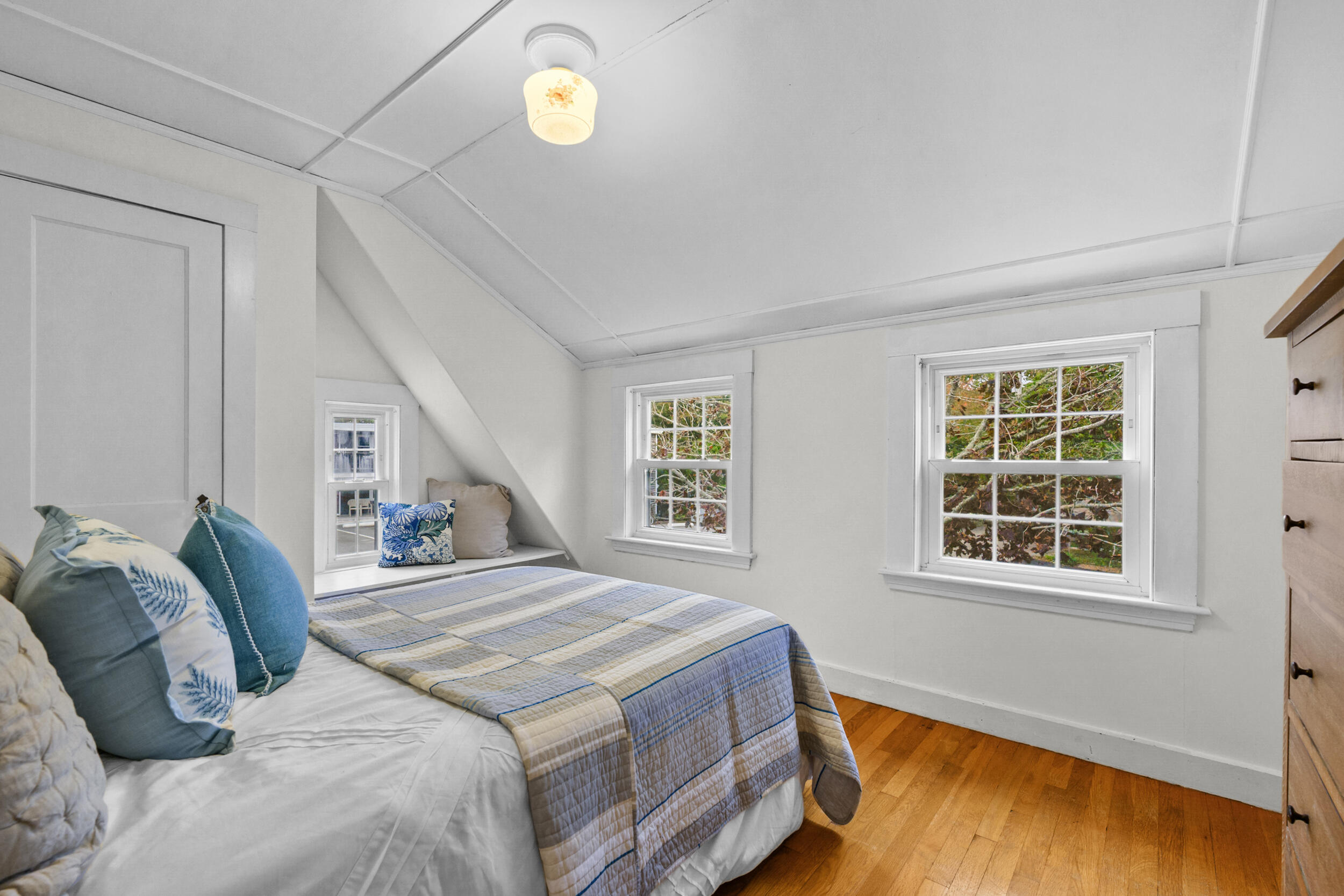 Dennis Port, Massachusetts 02639, United States, 7 Bedrooms Bedrooms, ,6 BathroomsBathrooms,Residential,Active,81299