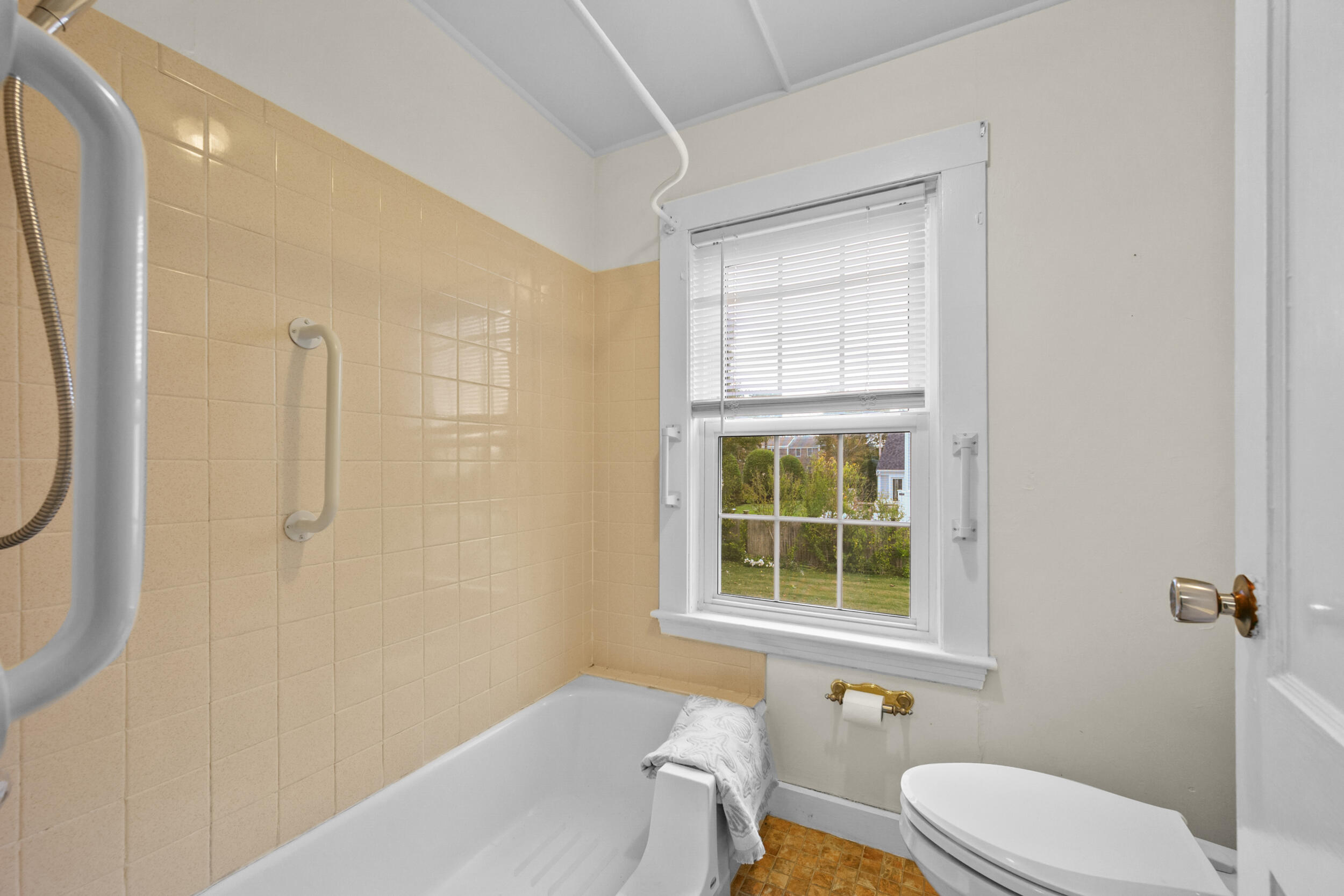 Dennis Port, Massachusetts 02639, United States, 7 Bedrooms Bedrooms, ,6 BathroomsBathrooms,Residential,Active,81299