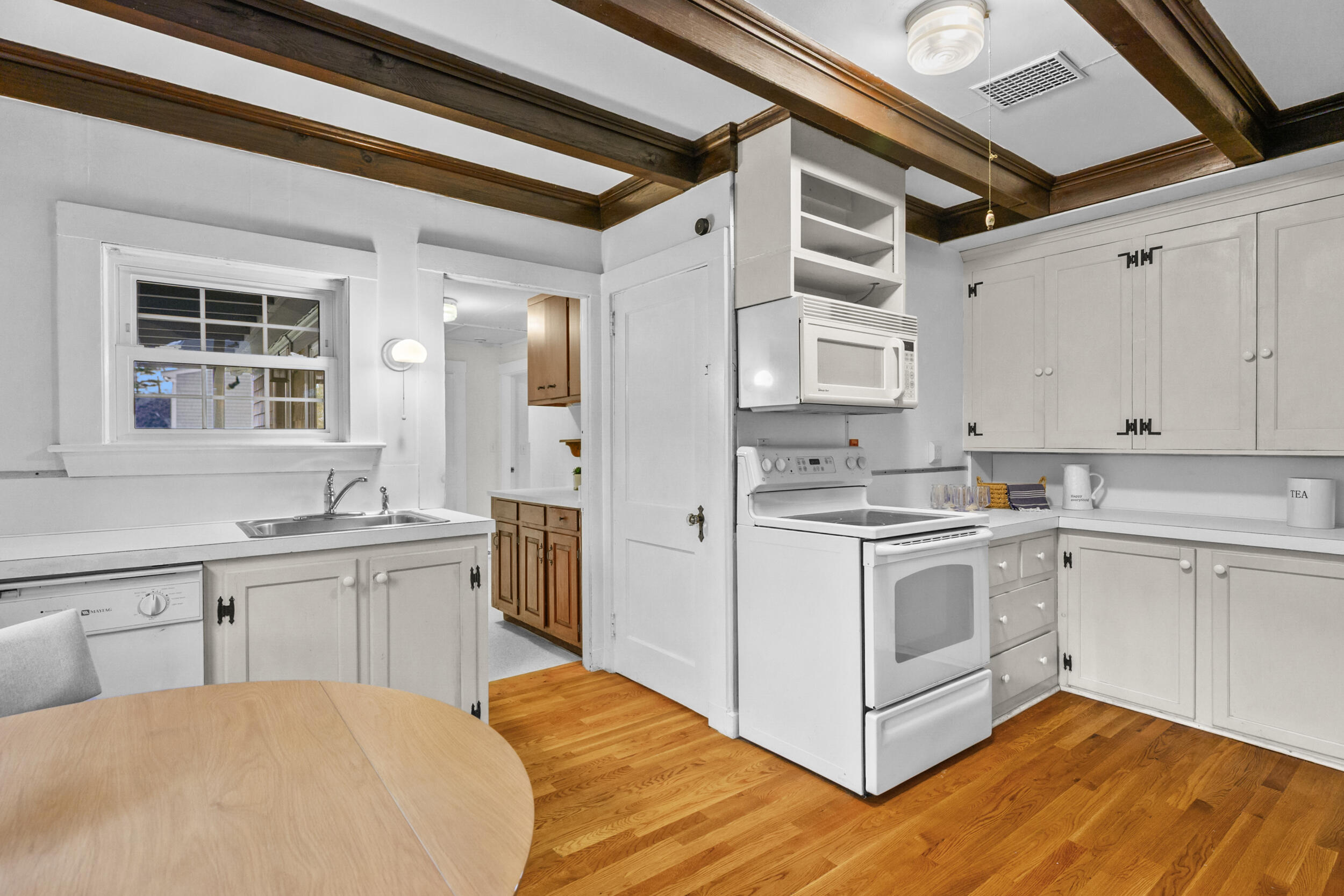 Dennis Port, Massachusetts 02639, United States, 7 Bedrooms Bedrooms, ,6 BathroomsBathrooms,Residential,Active,81299