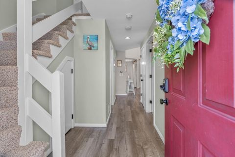 Photo of 39 Mashie Circle #UNIT F, Mashpee, MA 02649 (MLS # 22602004)