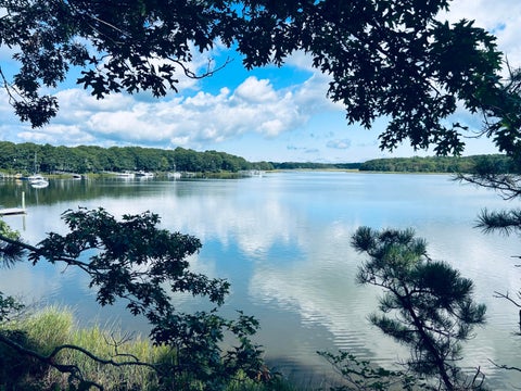 Photo of 71 Tide Run, Mashpee, MA 02649 (MLS # 22604460)