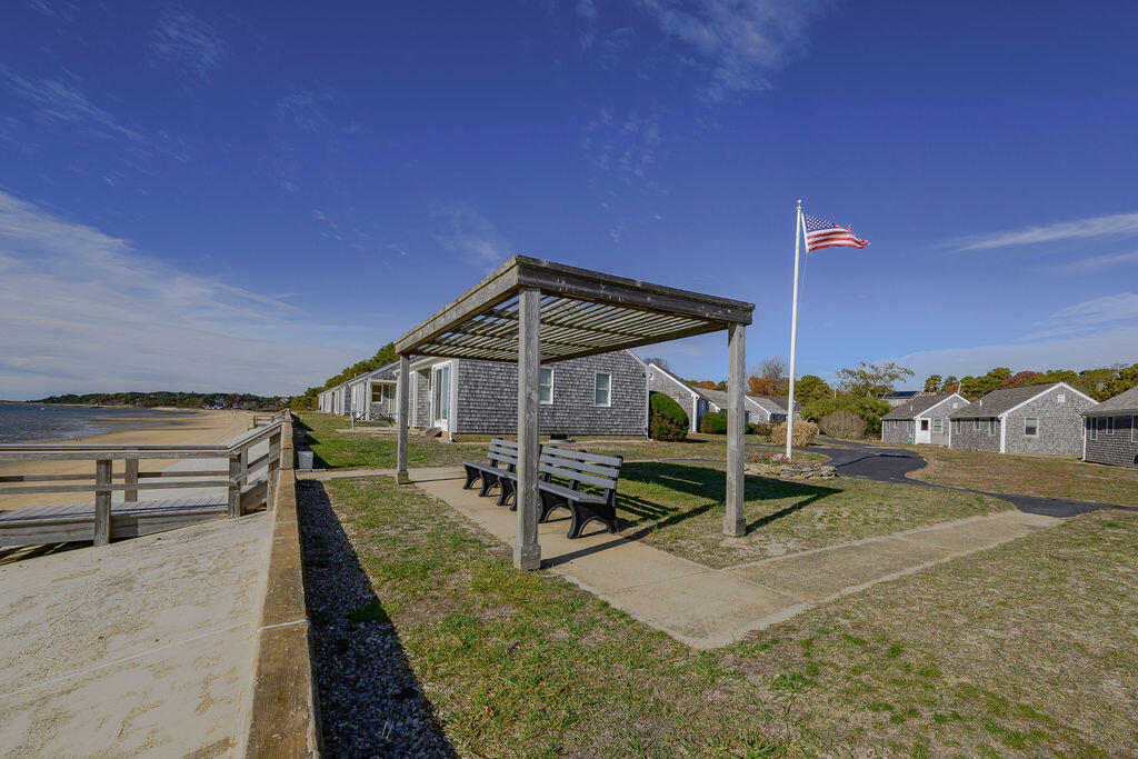Wellfleet, Massachusetts 02667, United States, 3 Bedrooms Bedrooms, ,2 BathroomsBathrooms,Residential,Pending,33638