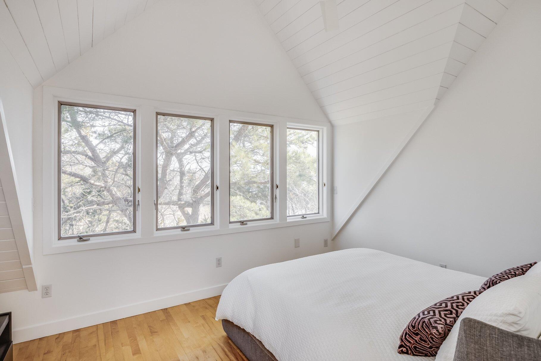 Cotuit, Massachusetts 02635, United States, 5 Bedrooms Bedrooms, ,4 BathroomsBathrooms,Residential,Active,193613