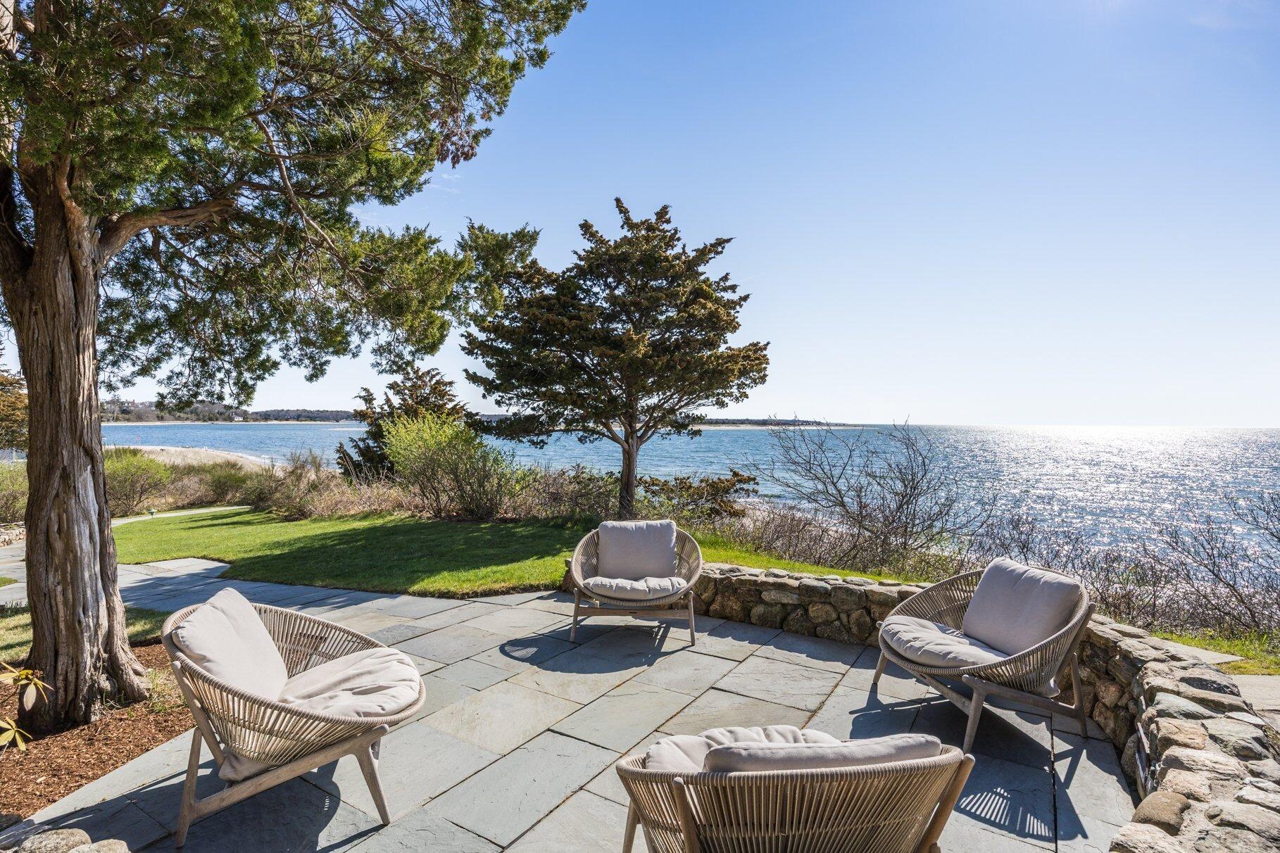 Cotuit, Massachusetts 02635, United States, 5 Bedrooms Bedrooms, ,4 BathroomsBathrooms,Residential,Active,193613