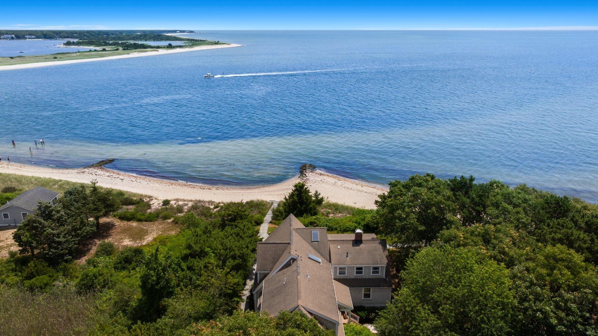 Cotuit, Massachusetts 02635, United States, 5 Bedrooms Bedrooms, ,4 BathroomsBathrooms,Residential,Active,193613