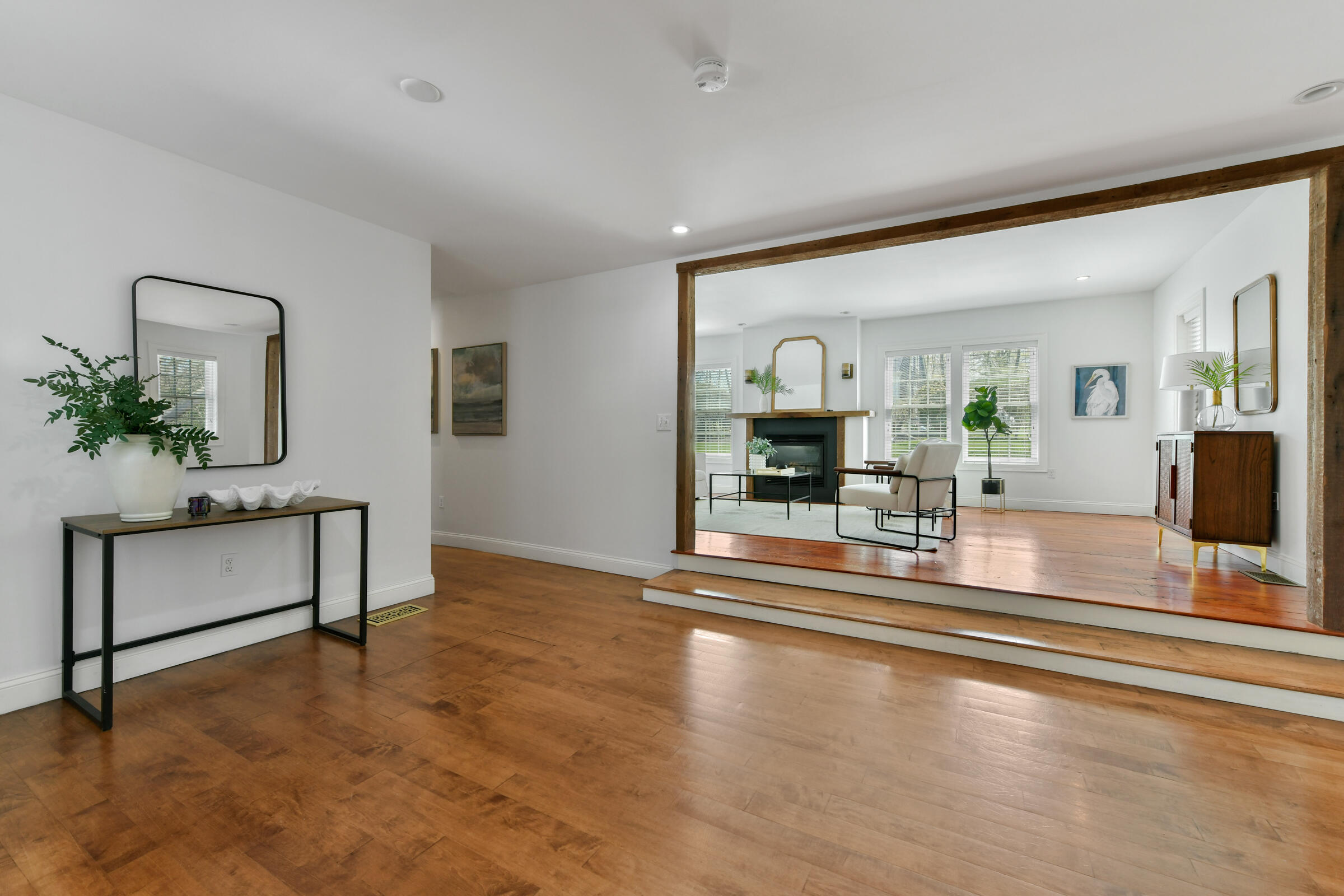 Yarmouth Port, Massachusetts 02675, United States, 4 Bedrooms Bedrooms, ,3 BathroomsBathrooms,Residential,Pending,123710