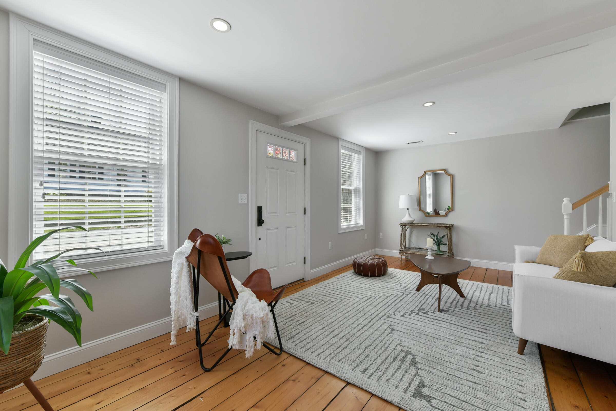 Yarmouth Port, Massachusetts 02675, United States, 4 Bedrooms Bedrooms, ,3 BathroomsBathrooms,Residential,Pending,123710