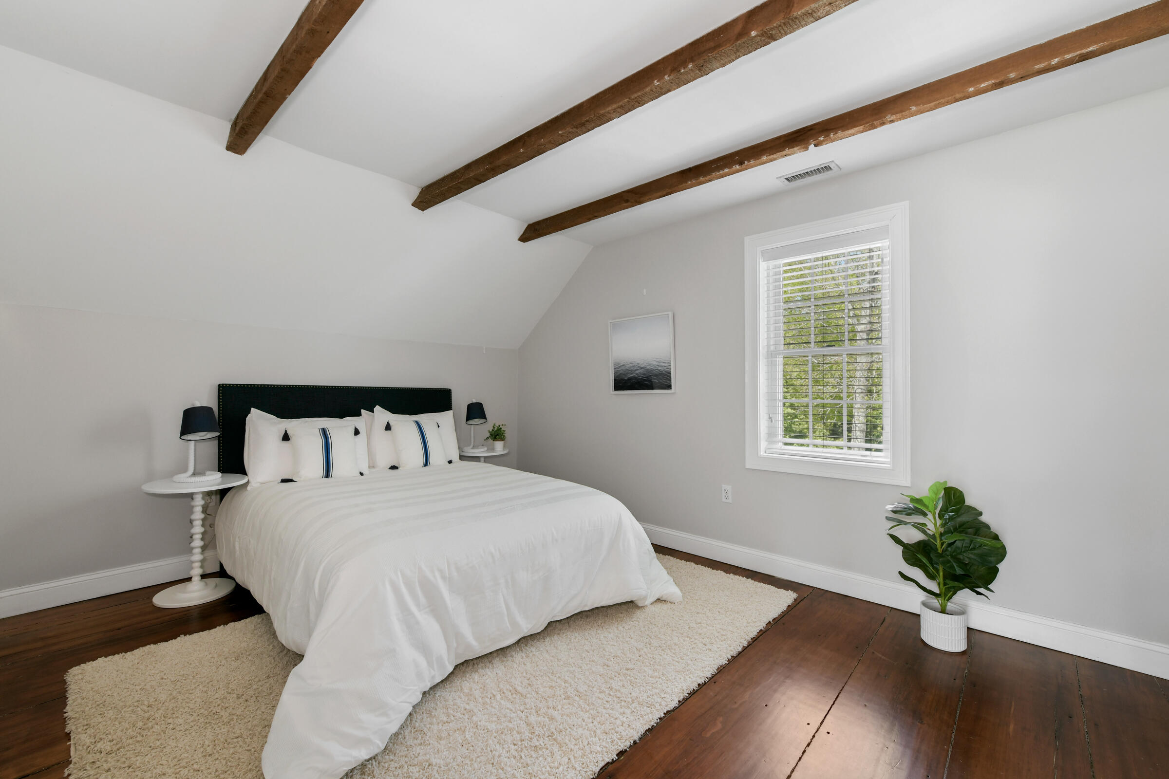 Yarmouth Port, Massachusetts 02675, United States, 4 Bedrooms Bedrooms, ,3 BathroomsBathrooms,Residential,Pending,123710