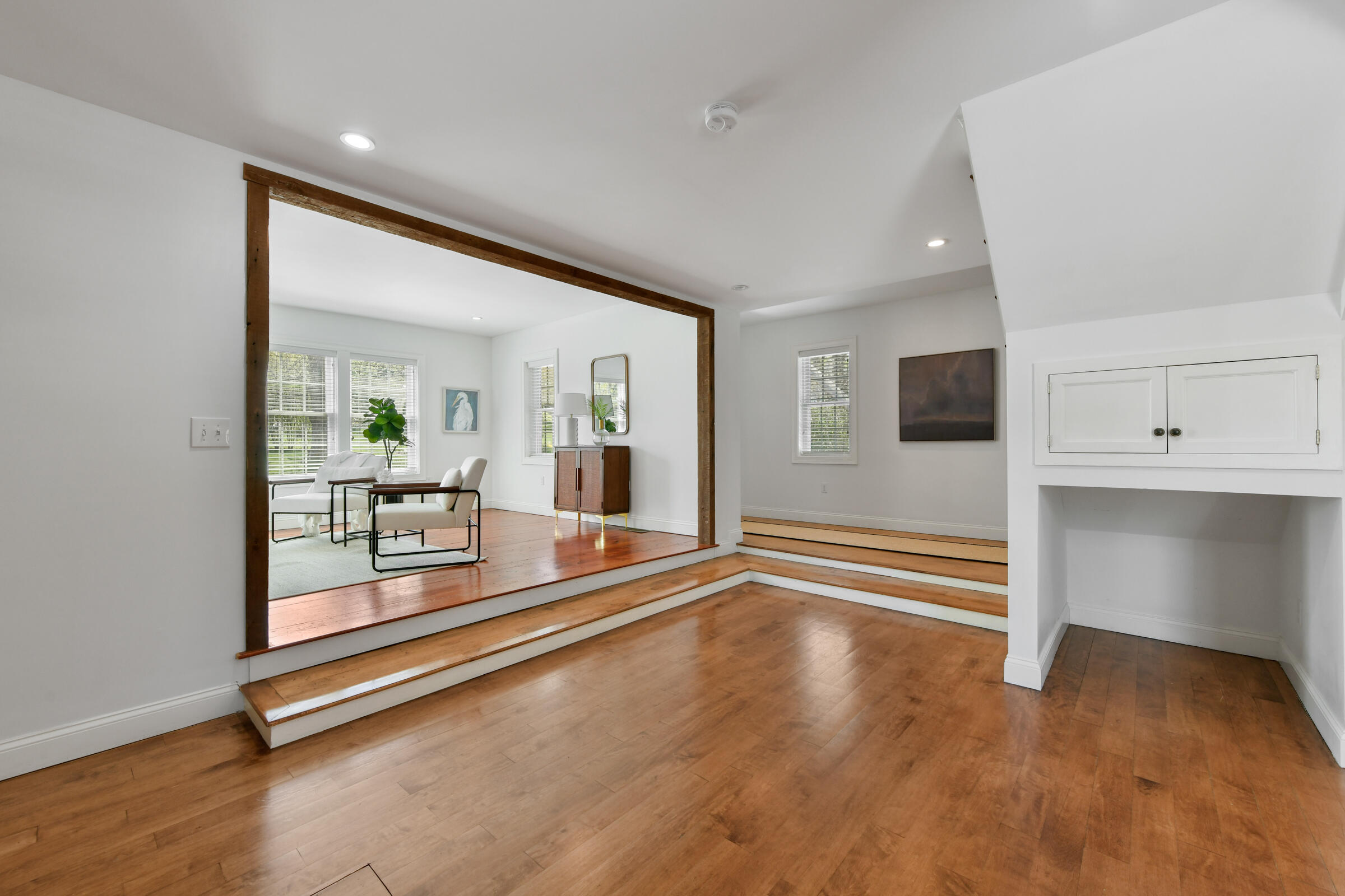 Yarmouth Port, Massachusetts 02675, United States, 4 Bedrooms Bedrooms, ,3 BathroomsBathrooms,Residential,Pending,123710