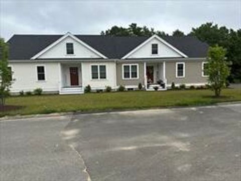 2 Hayley Circle, Rochester, MA 02770 - #: 22401809