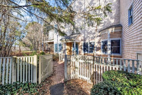 Photo of 10 Oak Gln #UNIT 10, Yarmouth Port, MA 02675 (MLS # 22505852)