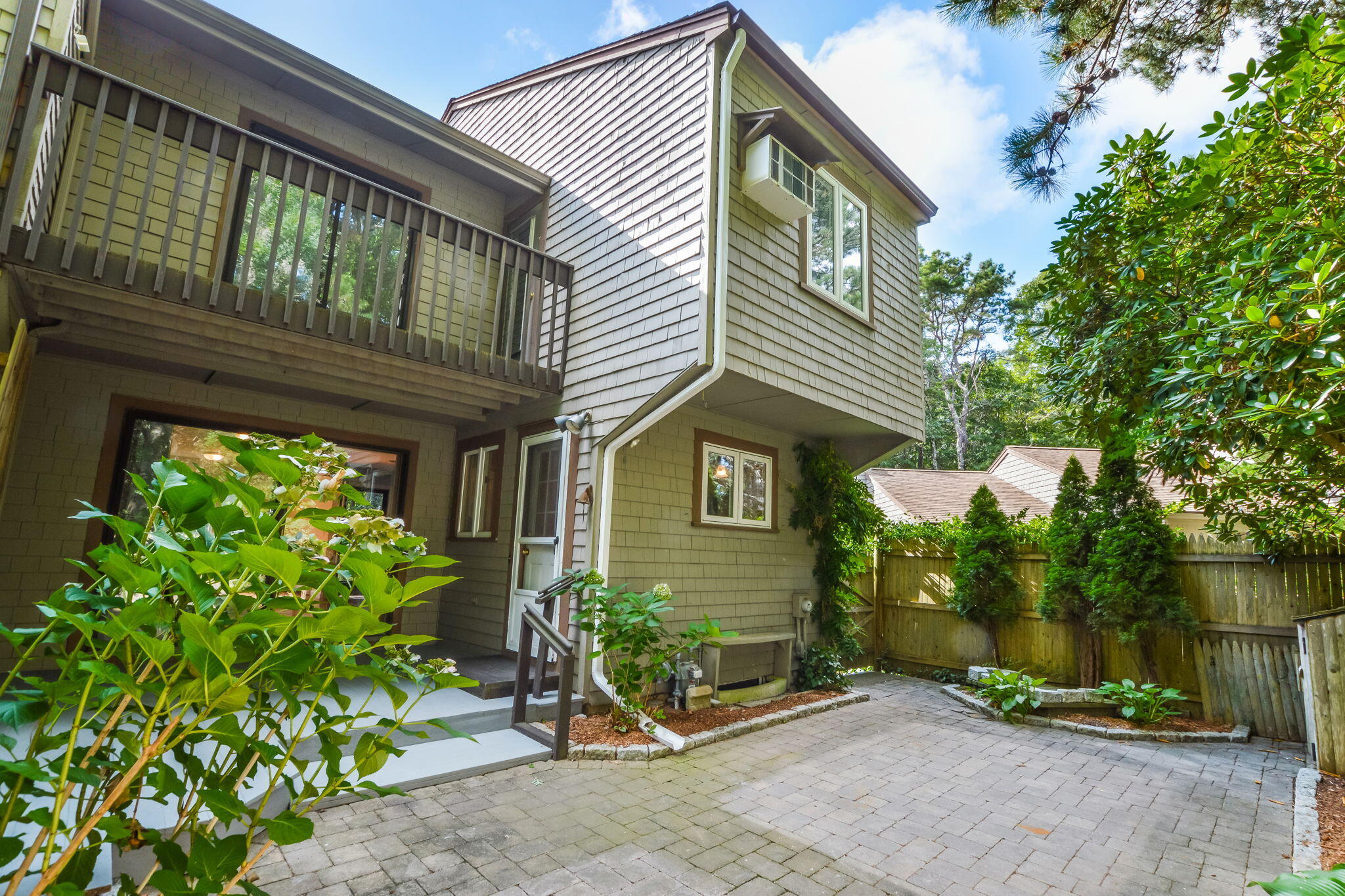 Dennis, Massachusetts 02638, United States, 3 Bedrooms Bedrooms, ,2 BathroomsBathrooms,Residential,Pending,44997