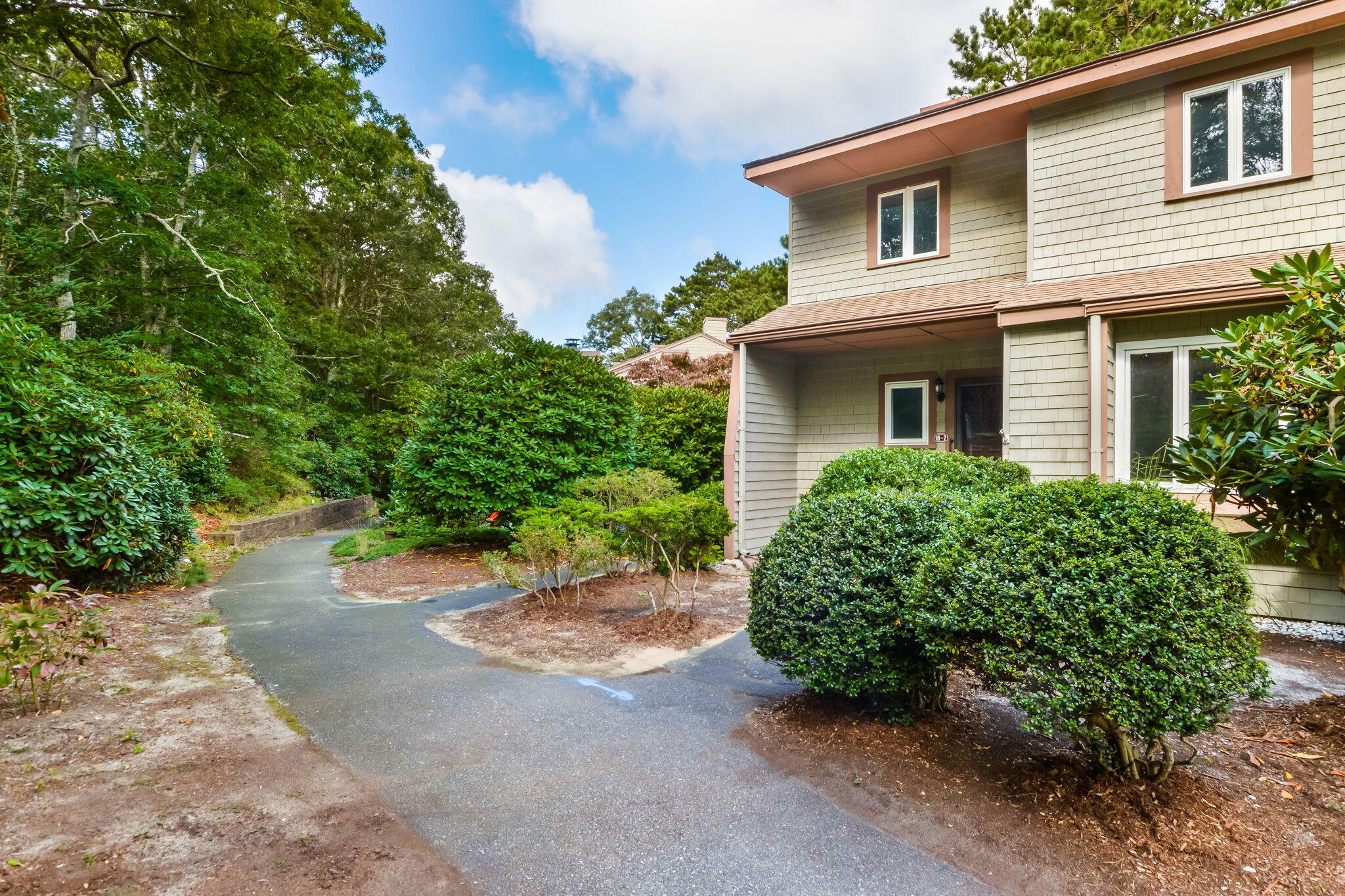 Dennis, Massachusetts 02638, United States, 3 Bedrooms Bedrooms, ,2 BathroomsBathrooms,Residential,Pending,44997