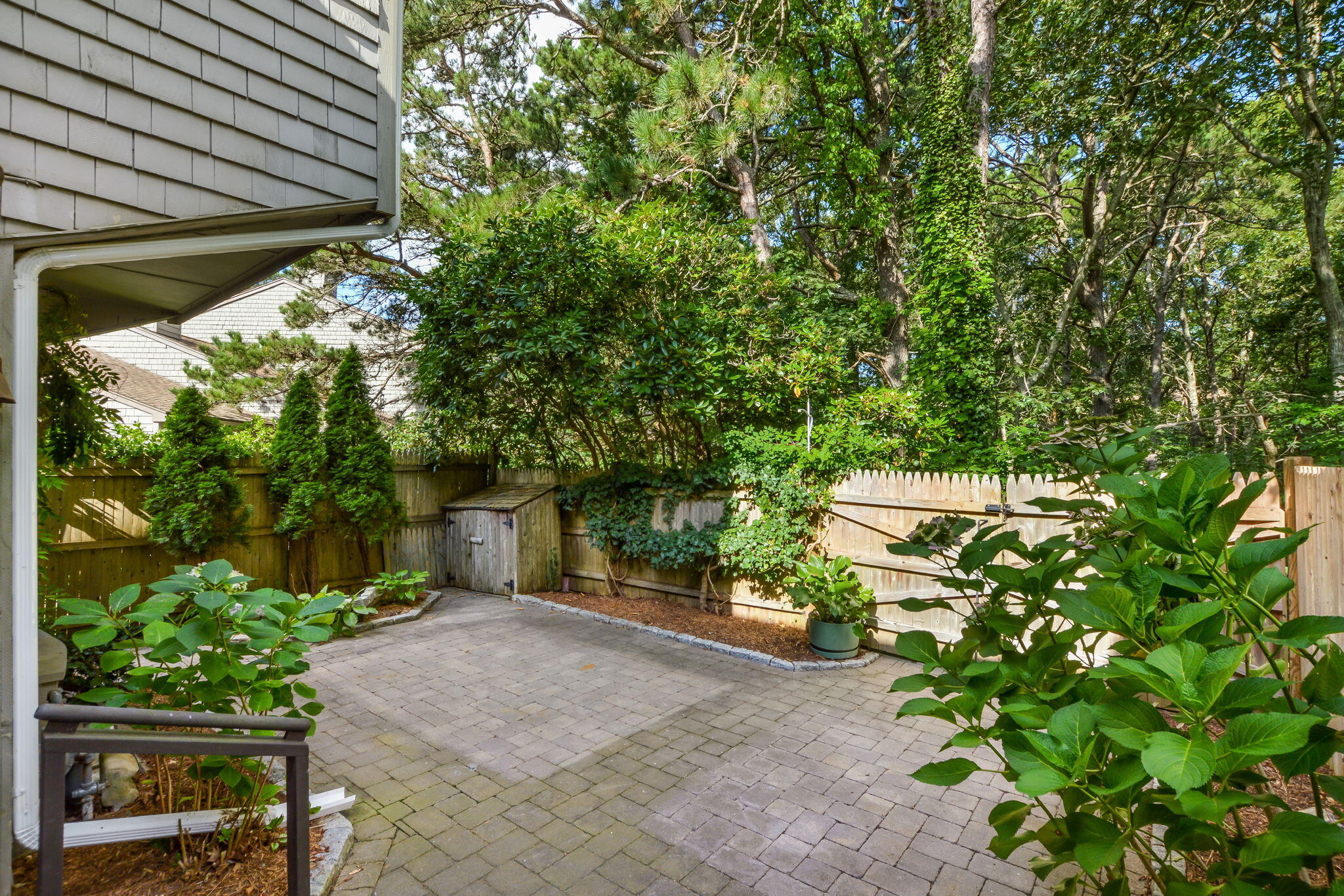 Dennis, Massachusetts 02638, United States, 3 Bedrooms Bedrooms, ,2 BathroomsBathrooms,Residential,Pending,44997