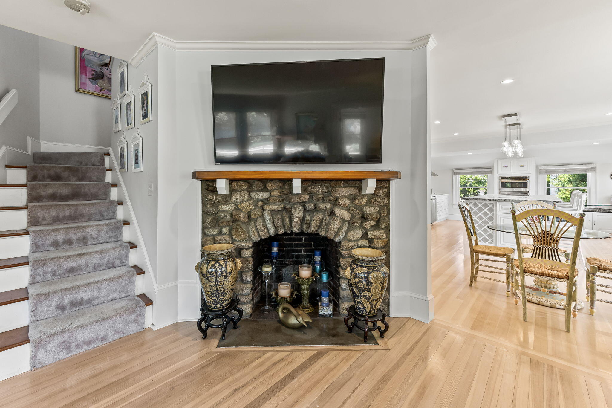 Osterville, Massachusetts 02655, United States, 4 Bedrooms Bedrooms, ,4 BathroomsBathrooms,Residential,Active,134061