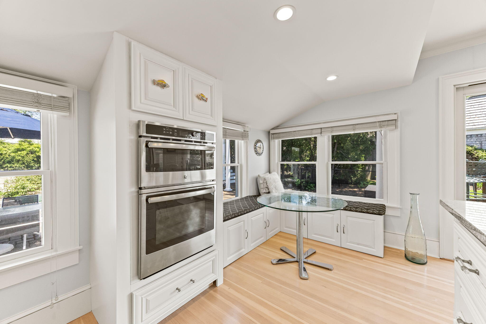 Osterville, Massachusetts 02655, United States, 4 Bedrooms Bedrooms, ,4 BathroomsBathrooms,Residential,Active,134061