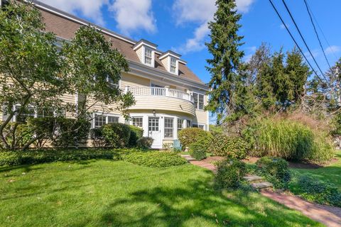 Photo of 601 Route 28 #APT 108, Harwich, MA 02645 (MLS # 22505020)