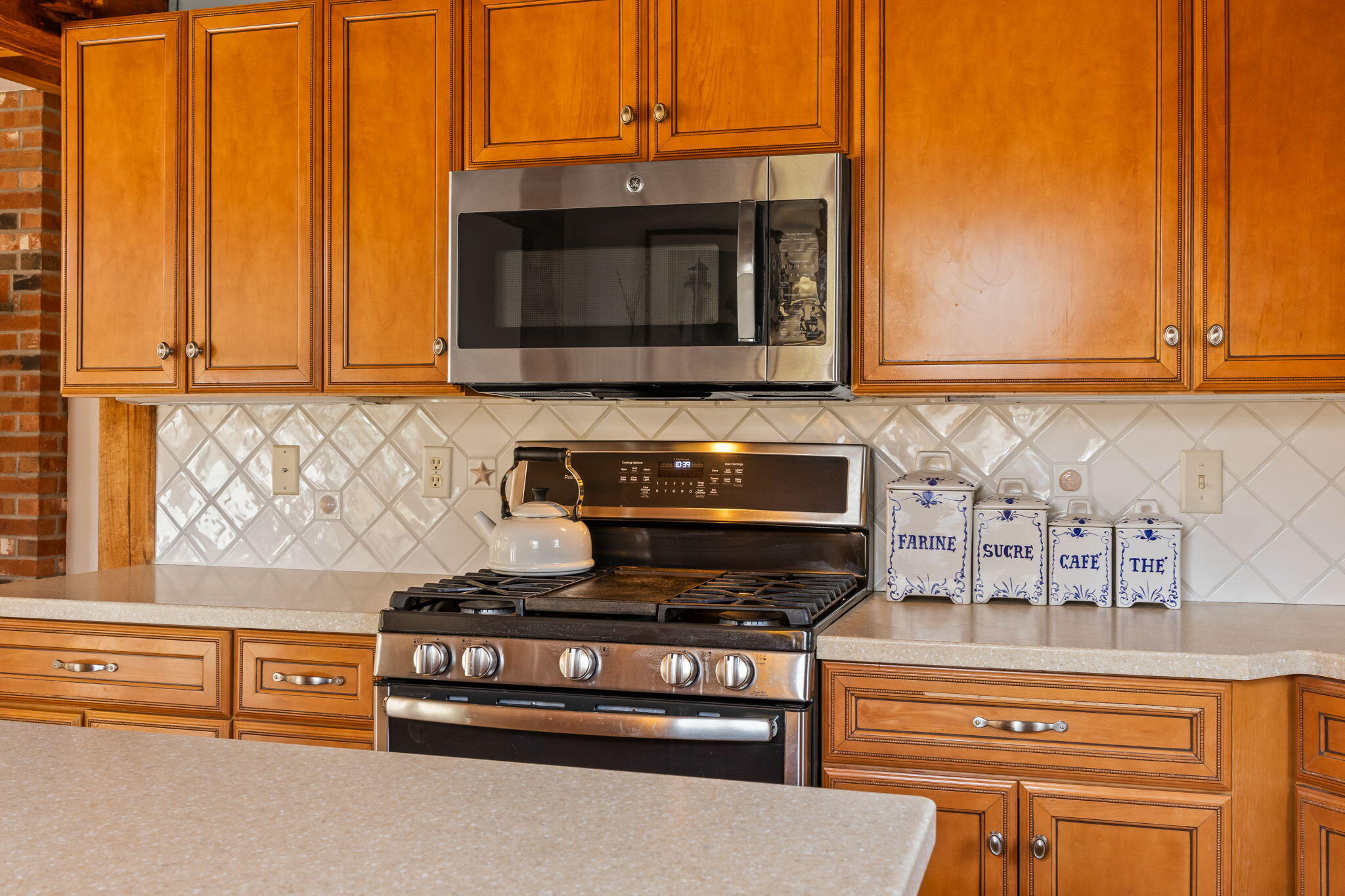 Harwich, Massachusetts 02645, United States, 3 Bedrooms Bedrooms, ,2 BathroomsBathrooms,Residential,Pending,104106