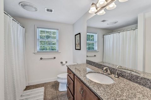 Townhouse in East Falmouth MA 110 Altons Lane 16.jpg