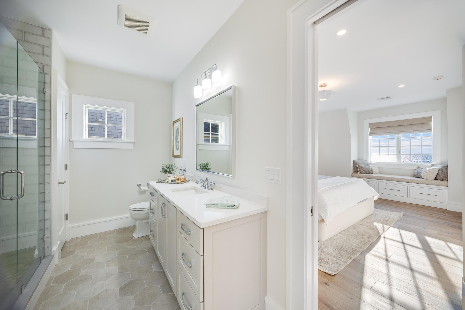 Mashpee, Massachusetts 02649, United States, 6 Bedrooms Bedrooms, ,6 BathroomsBathrooms,Residential,Active,16588