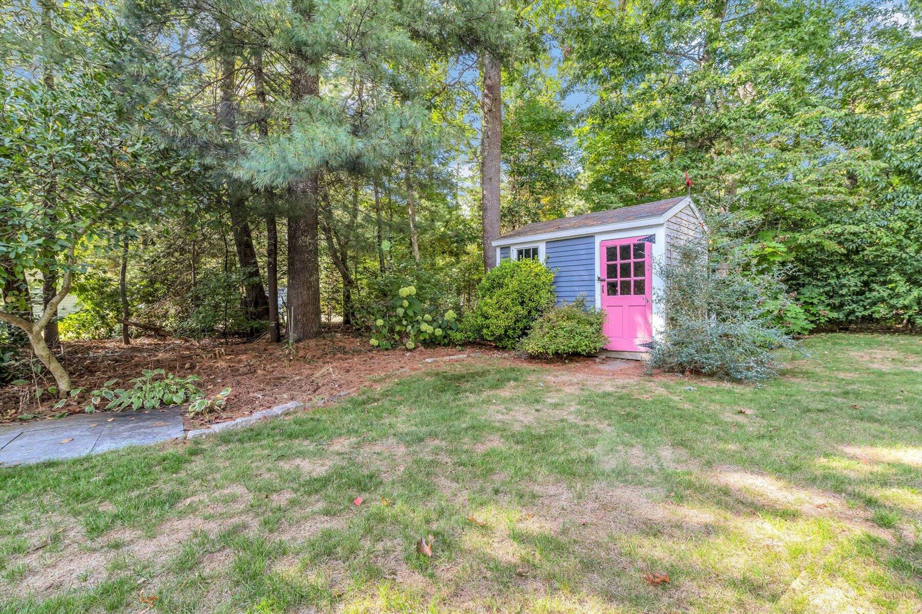 Cotuit, Massachusetts 02635, United States, 3 Bedrooms Bedrooms, ,3 BathroomsBathrooms,Residential,Active,224995