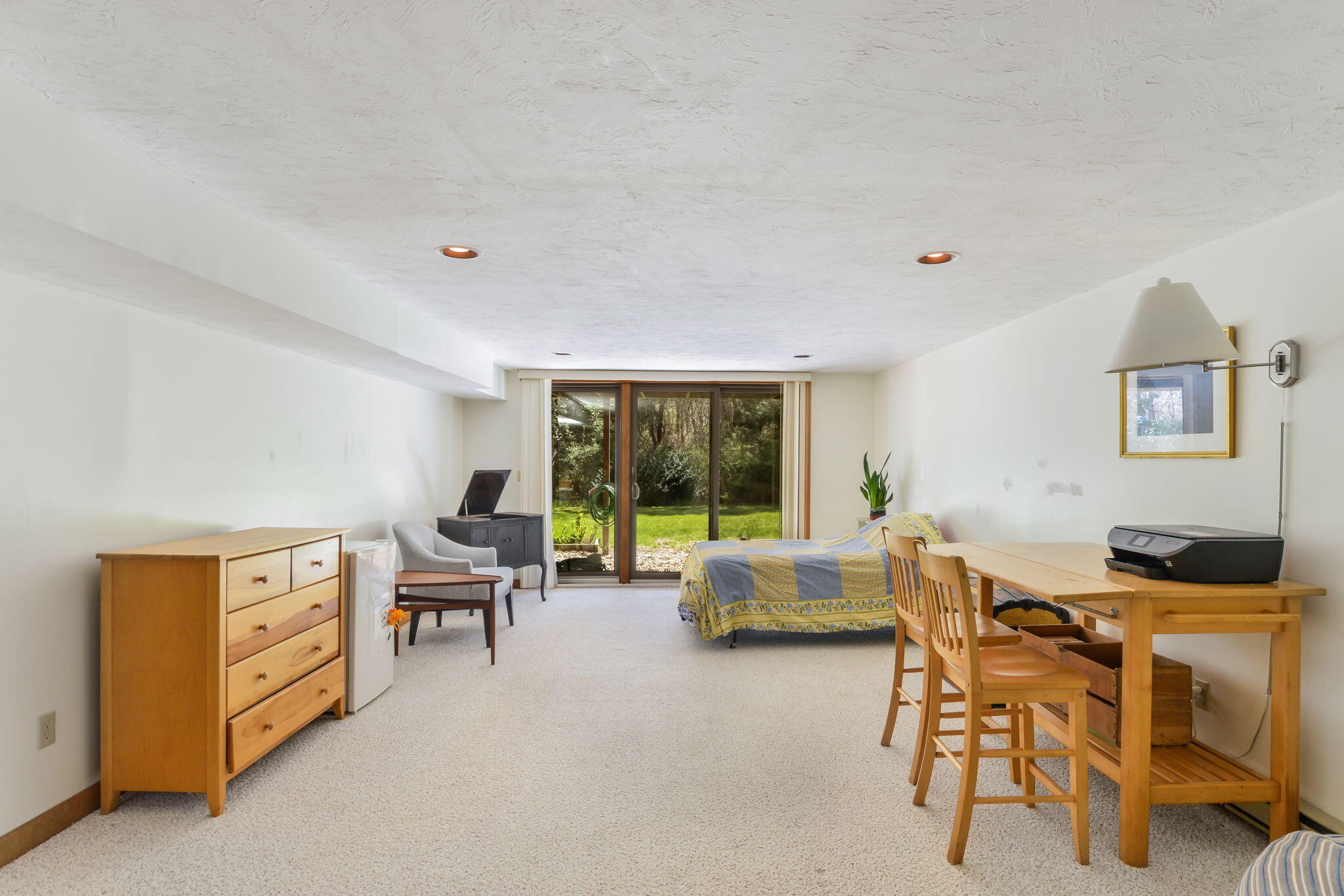 Mashpee, Massachusetts 02649, United States, 2 Bedrooms Bedrooms, ,3 BathroomsBathrooms,Residential,Pending,121799