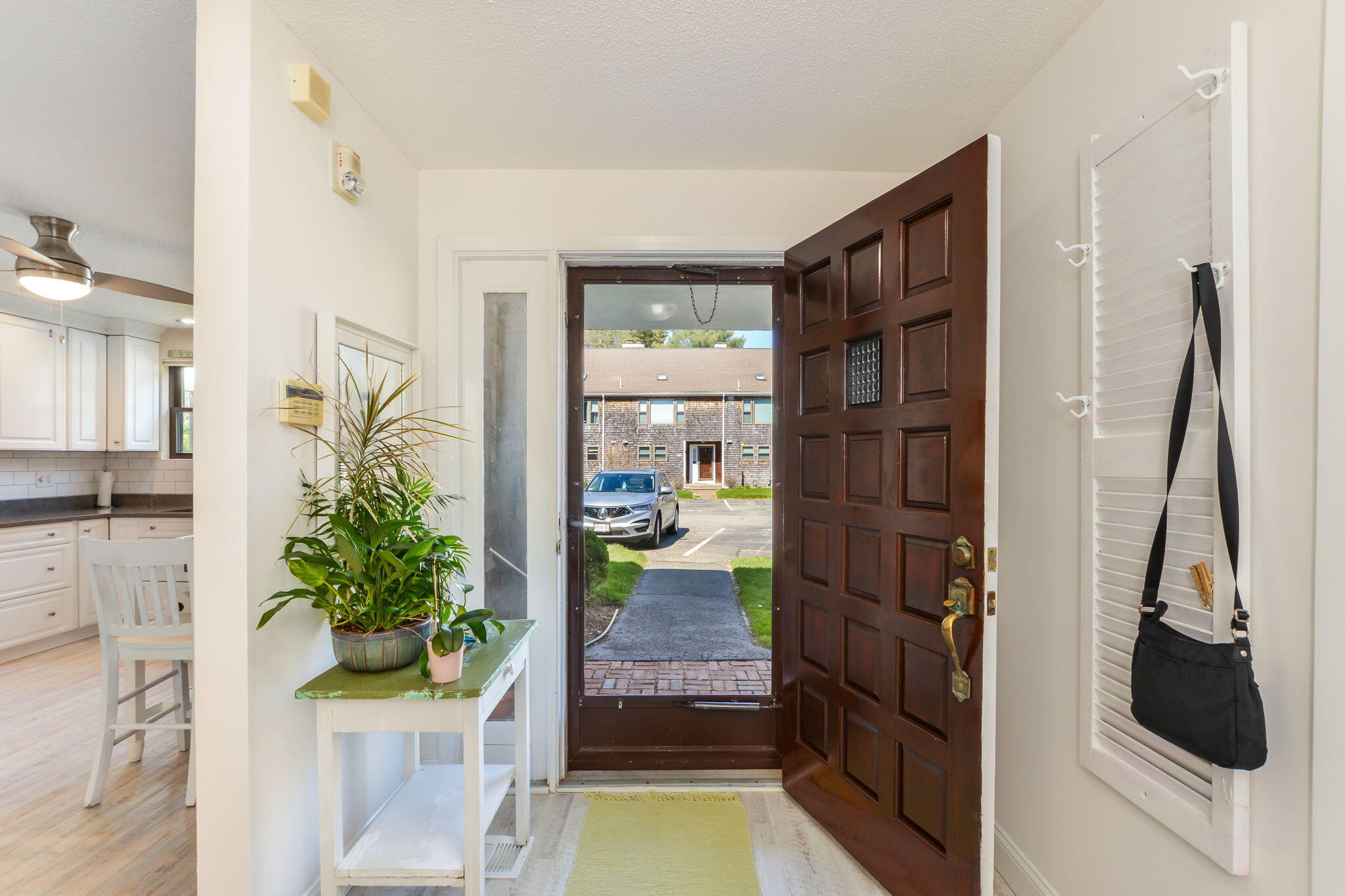 Mashpee, Massachusetts 02649, United States, 2 Bedrooms Bedrooms, ,3 BathroomsBathrooms,Residential,Pending,121799