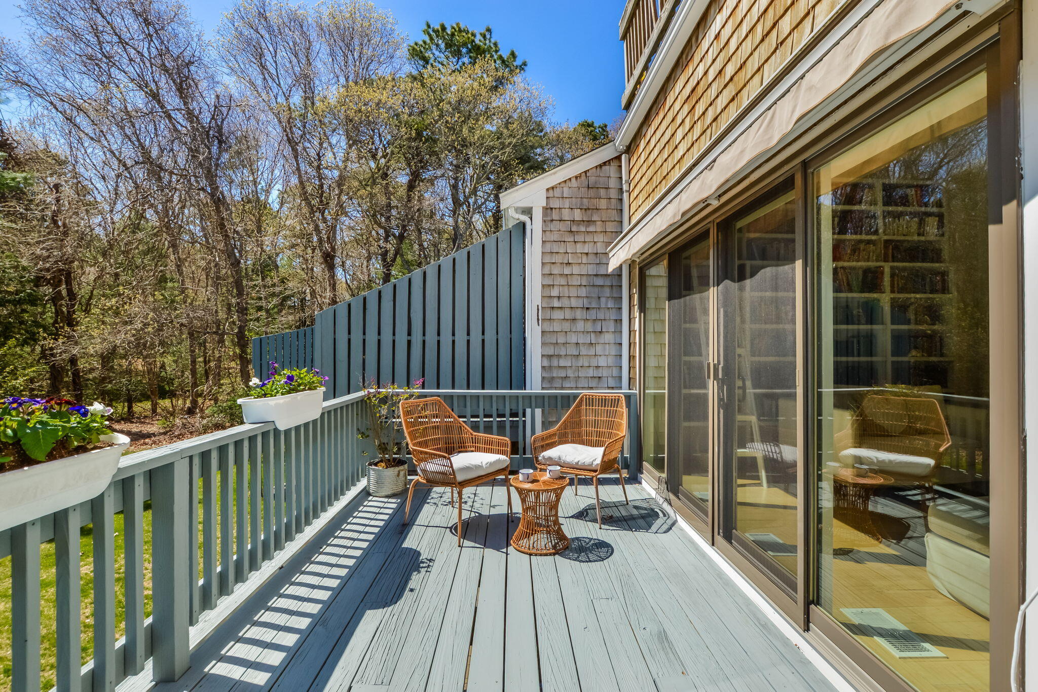 Mashpee, Massachusetts 02649, United States, 2 Bedrooms Bedrooms, ,3 BathroomsBathrooms,Residential,Pending,121799