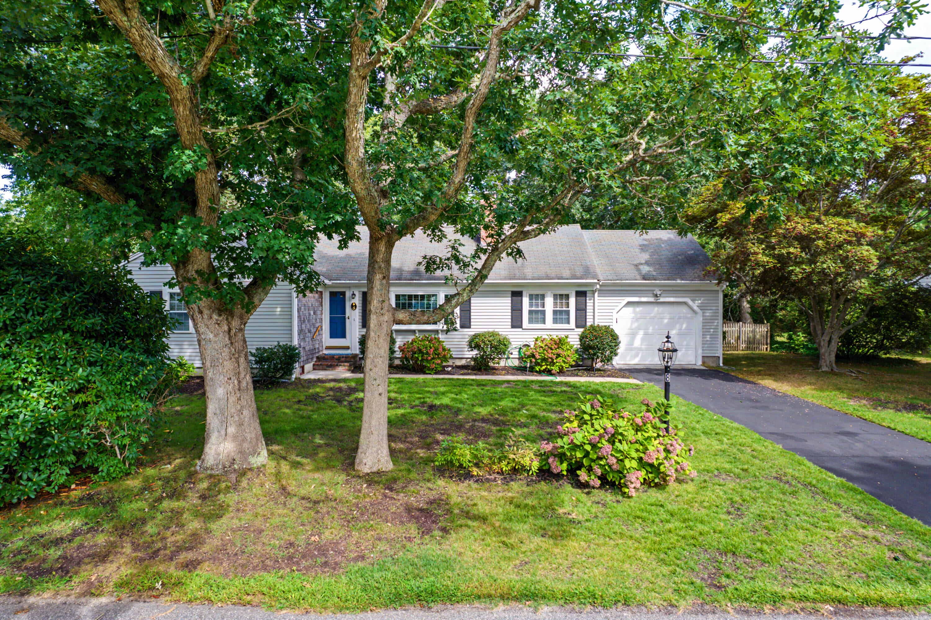 8 Gold Finch Lane