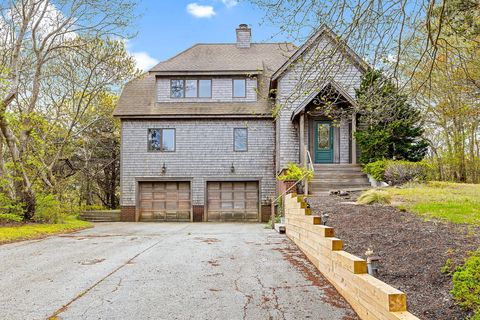 Single Family Residence in Provincetown MA 13 Bayberry Avenue.jpg