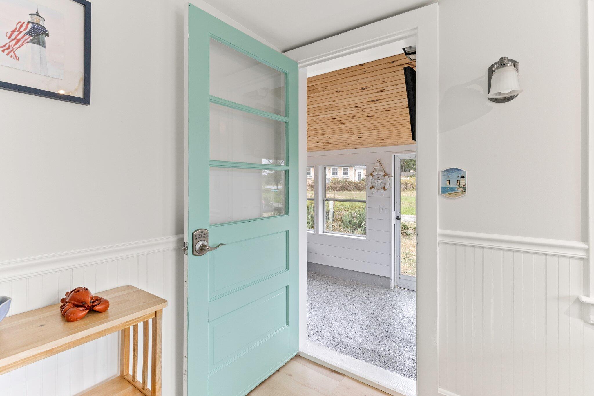 Eastham, Massachusetts 02642, United States, 2 Bedrooms Bedrooms, ,1 BathroomBathrooms,Residential,Active,42083