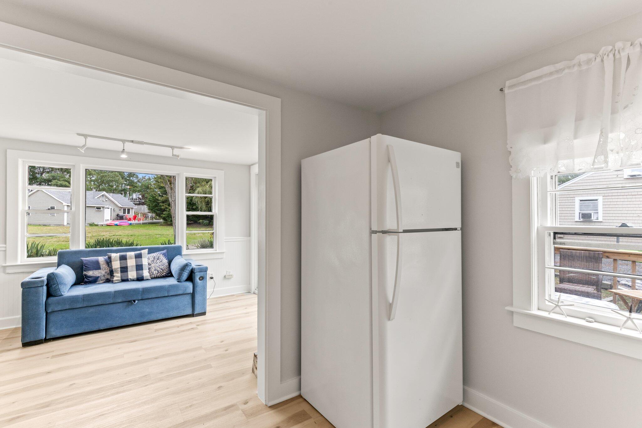 Eastham, Massachusetts 02642, United States, 2 Bedrooms Bedrooms, ,1 BathroomBathrooms,Residential,Active,42083