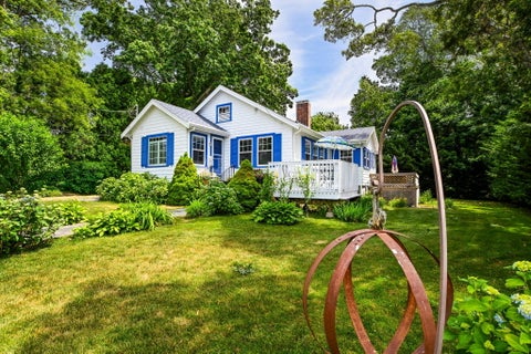 Photo of 5 Hamlin Avenue, Falmouth, MA 02540 (MLS # 22602922)